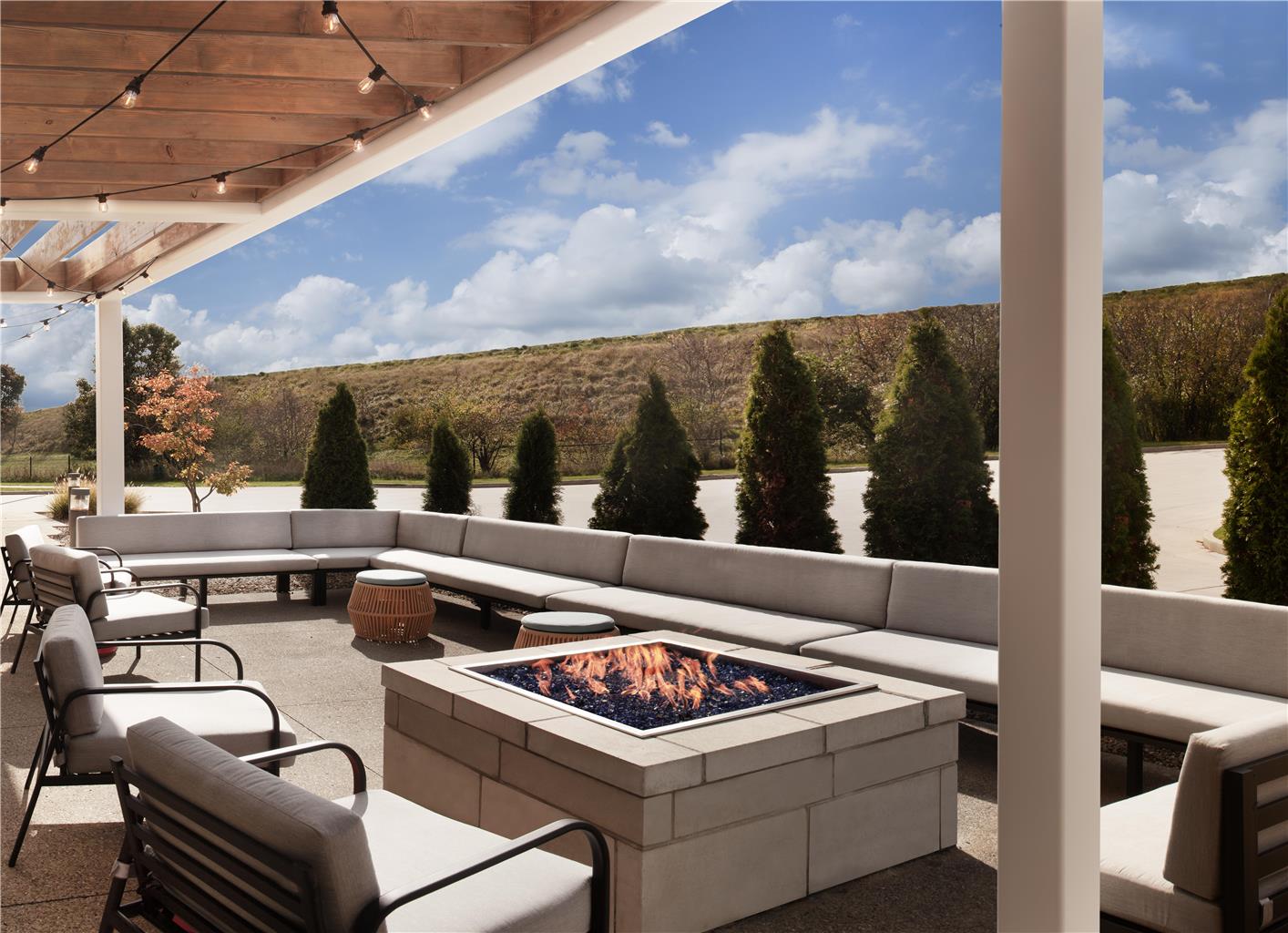 Home2 Suites by Hilton Canton Image