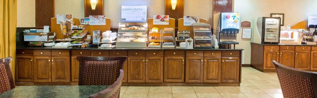 Images Holiday Inn Express & Suites Duncanville