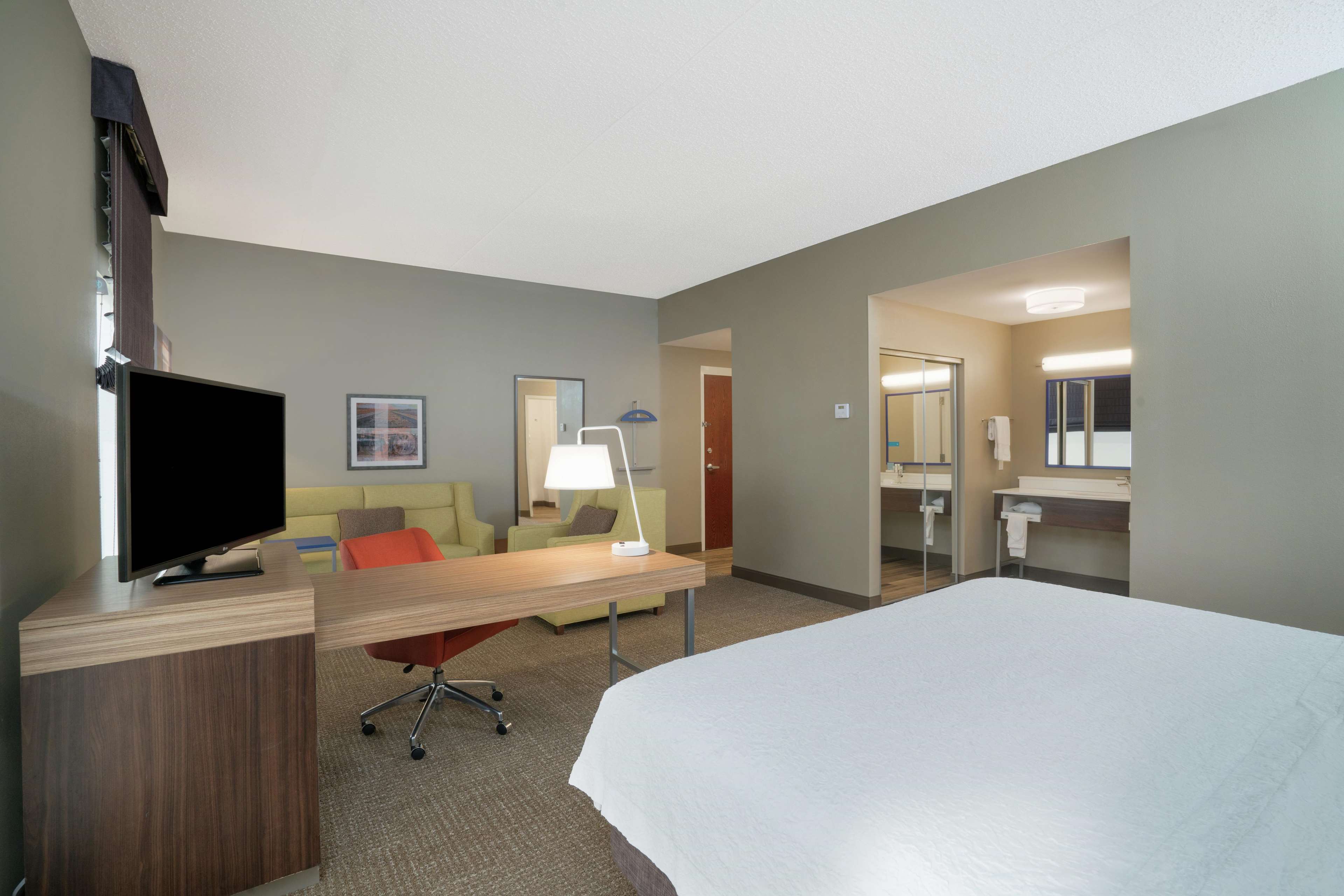 Hampton Inn Madison Huntsville Airport Photo
