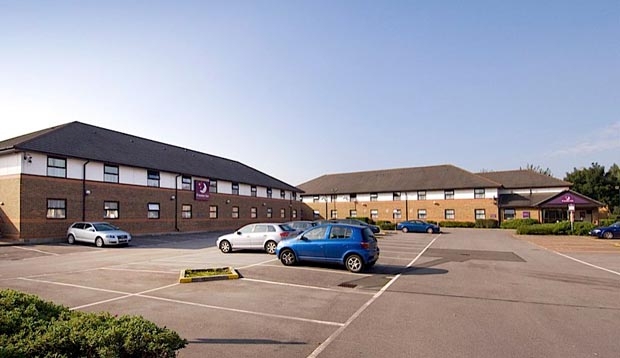 Images Premier Inn Cardiff City South