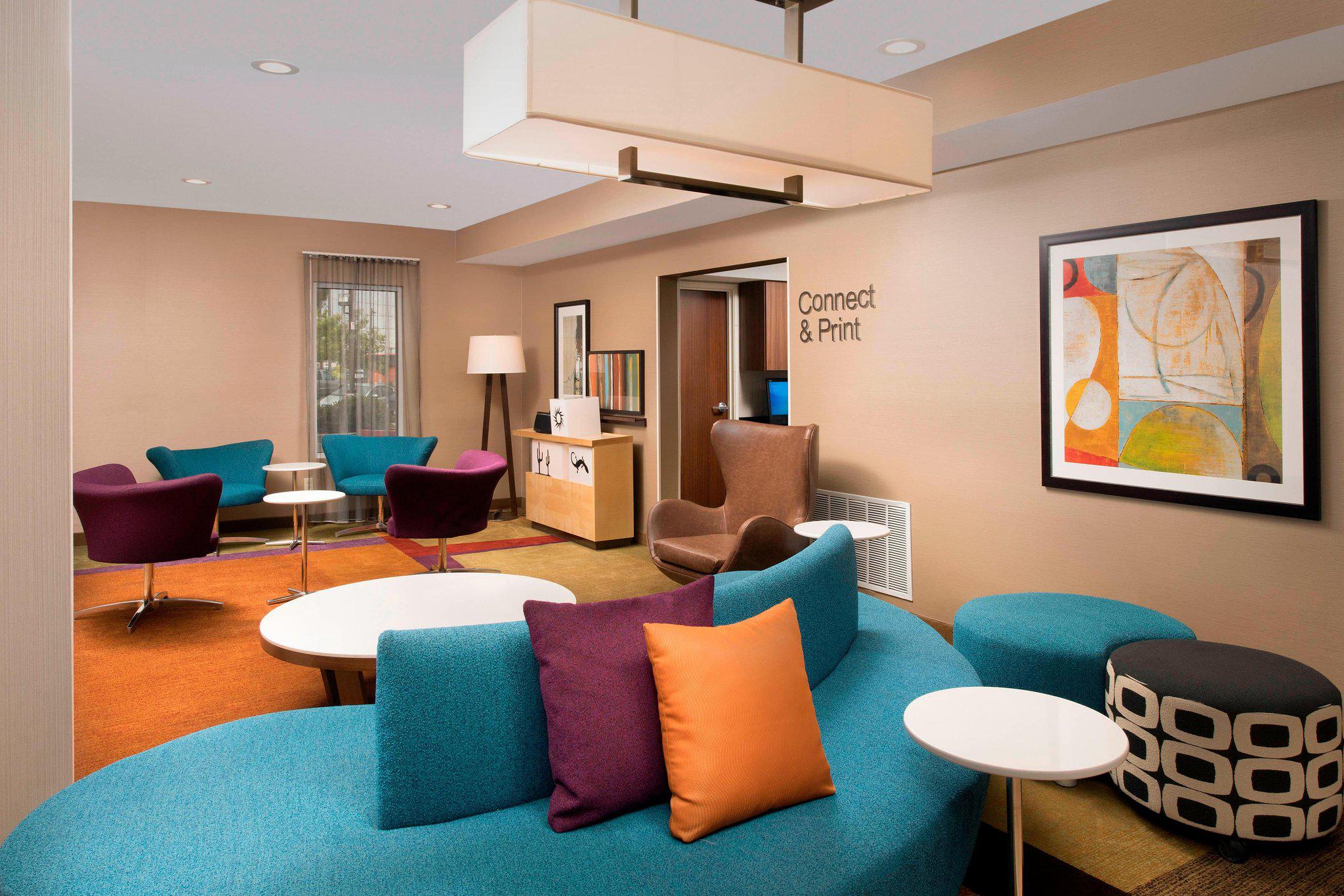 Fairfield Inn & Suites by Marriott Albuquerque Airport Photo