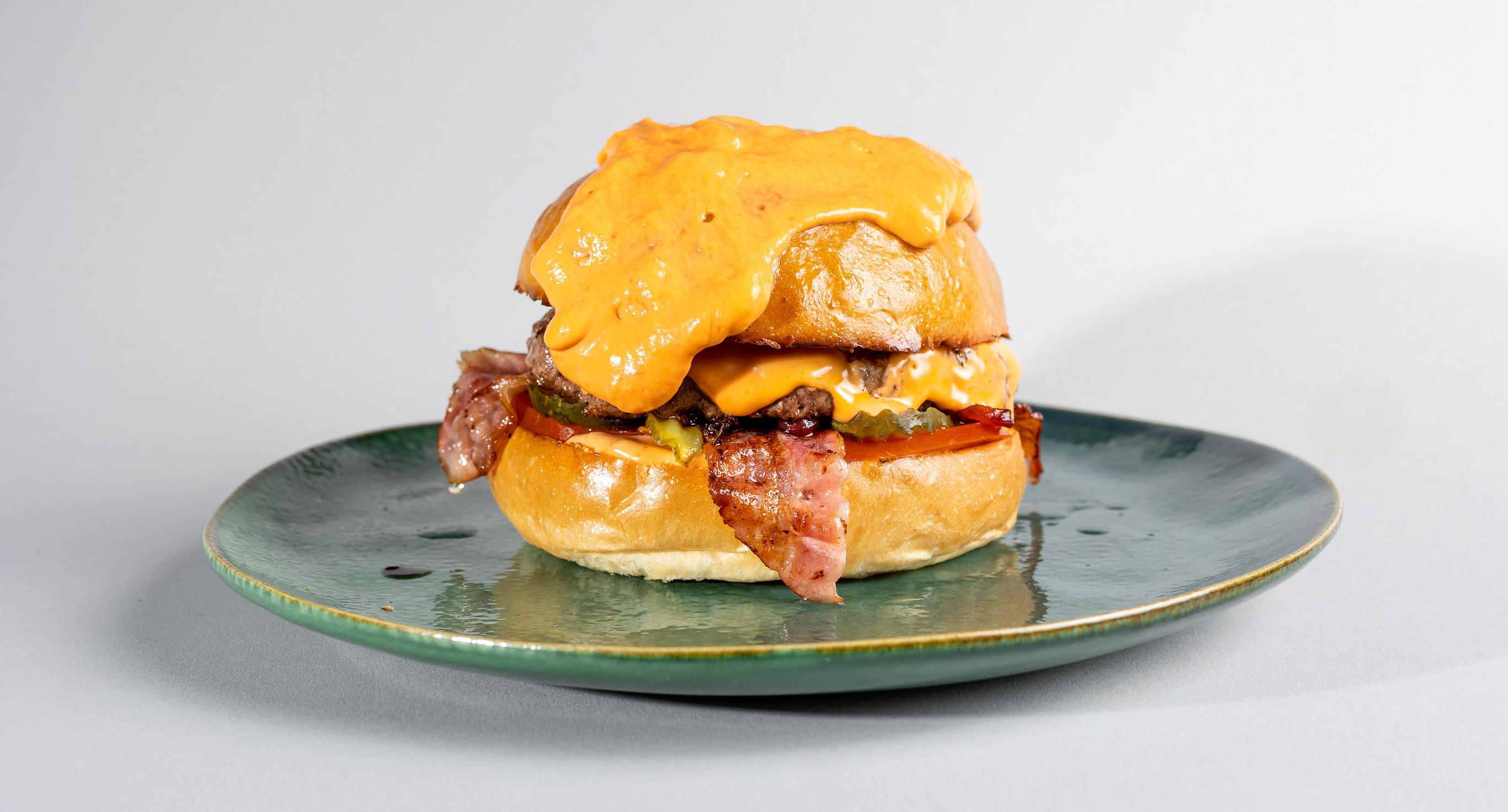 Jucy Lucy 1954 Burger