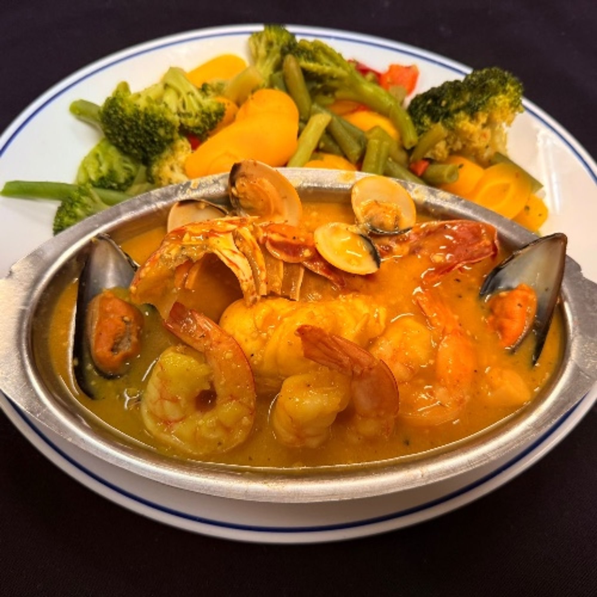 Mariscada Al Ajillo