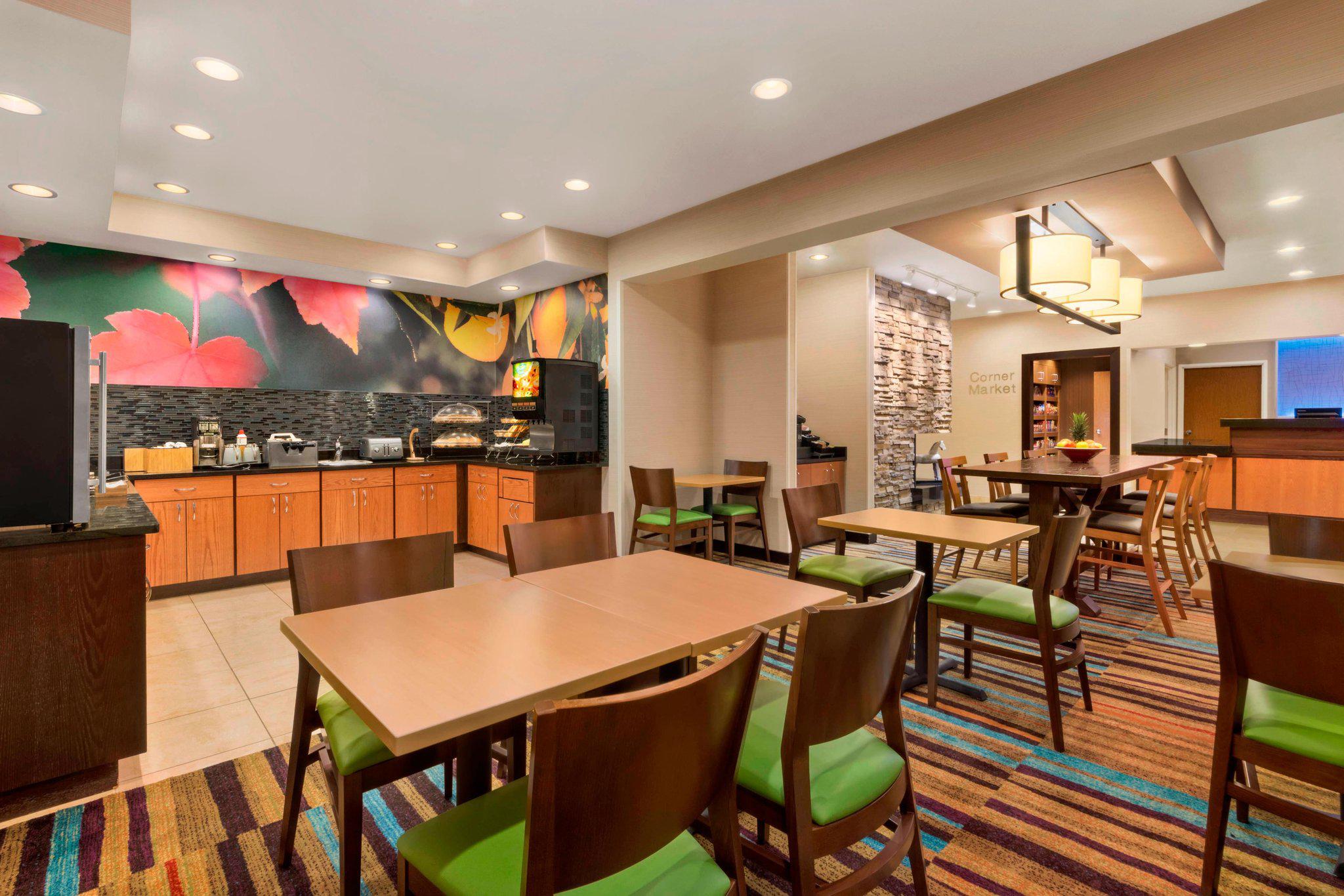 Fairfield Inn by Marriott Grand Forks Photo