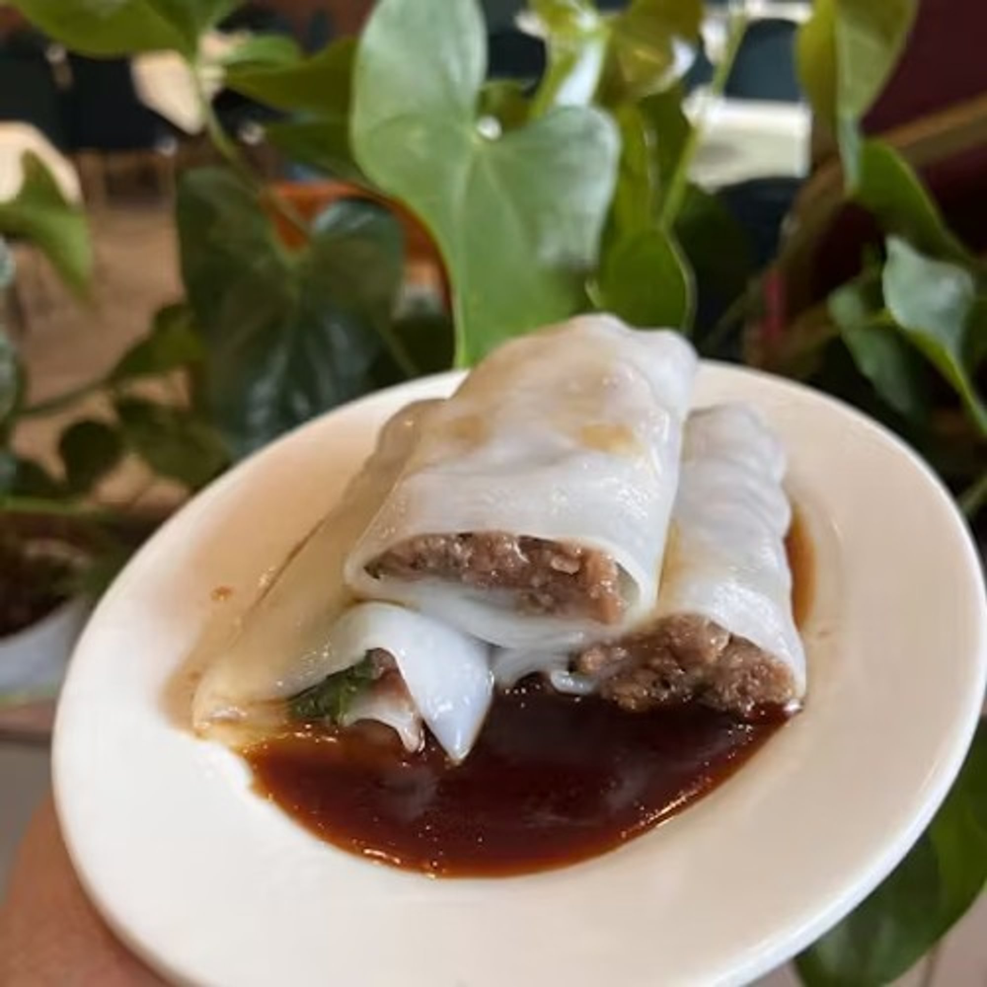 Vegan Impossible "Beef" Rice Noodle Roll (lunch only)