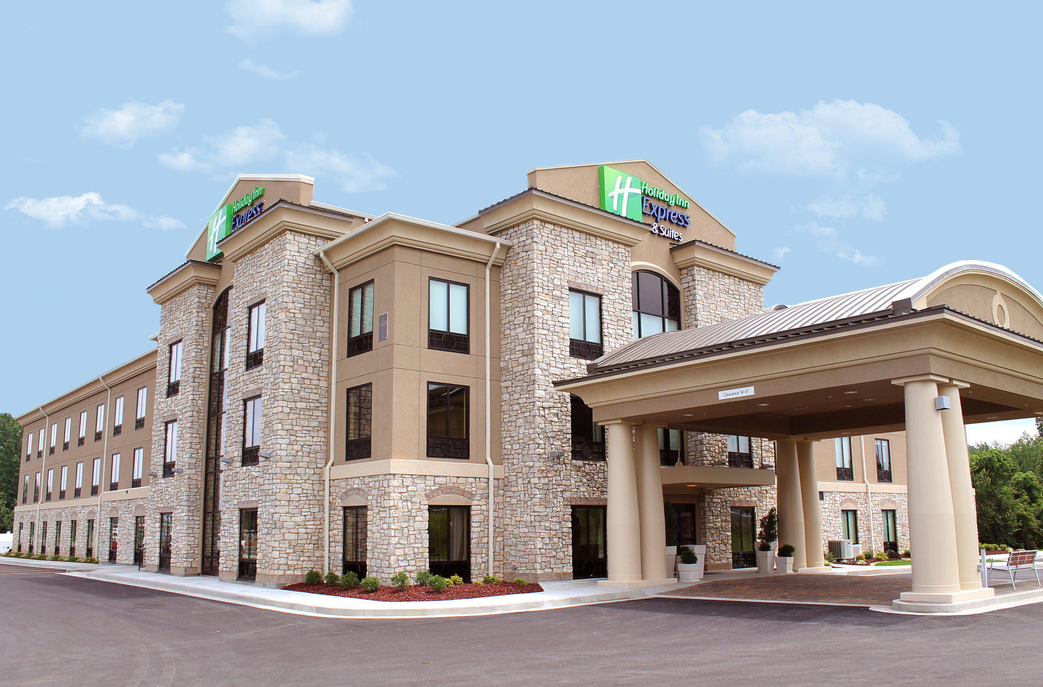 Holiday Inn Express & Suites Paducah West Photo