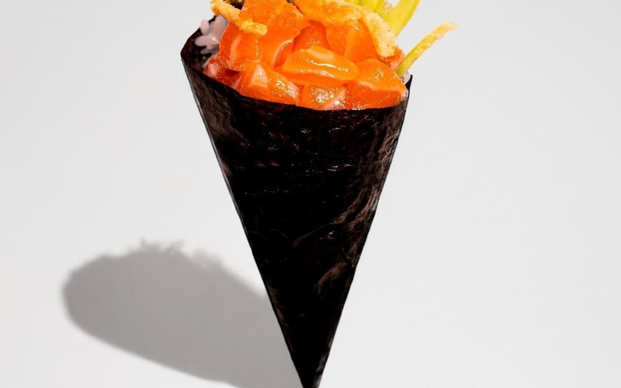 Hand Roll/Dancing Salmon/ Raw Fish