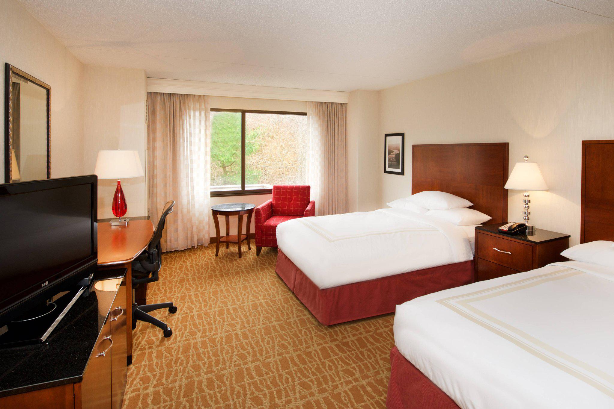 Pittsburgh Airport Marriott Photo