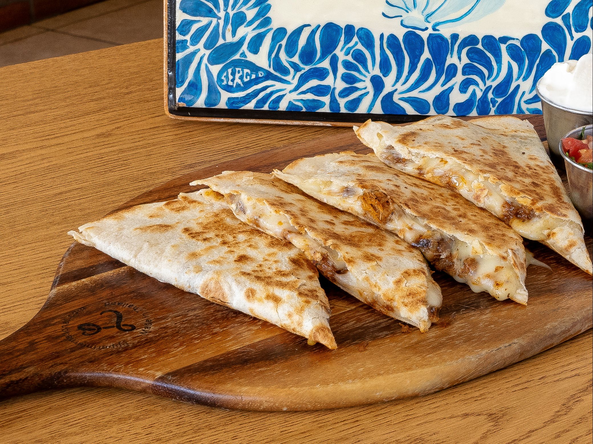 Surf & Turf (Mar y Tierra) Quesadilla