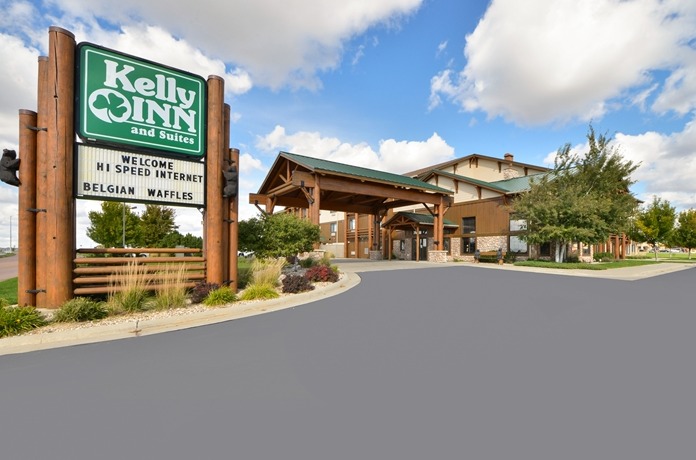 Kelly Inn & Suites Mitchell Photo