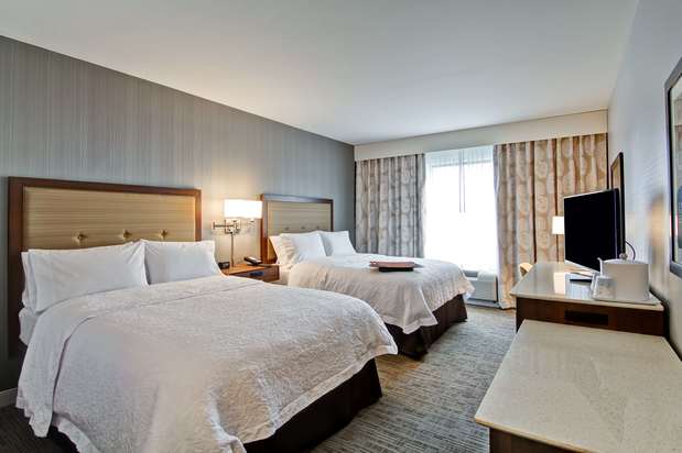 Images Hampton Inn & Suites Detroit/Troy