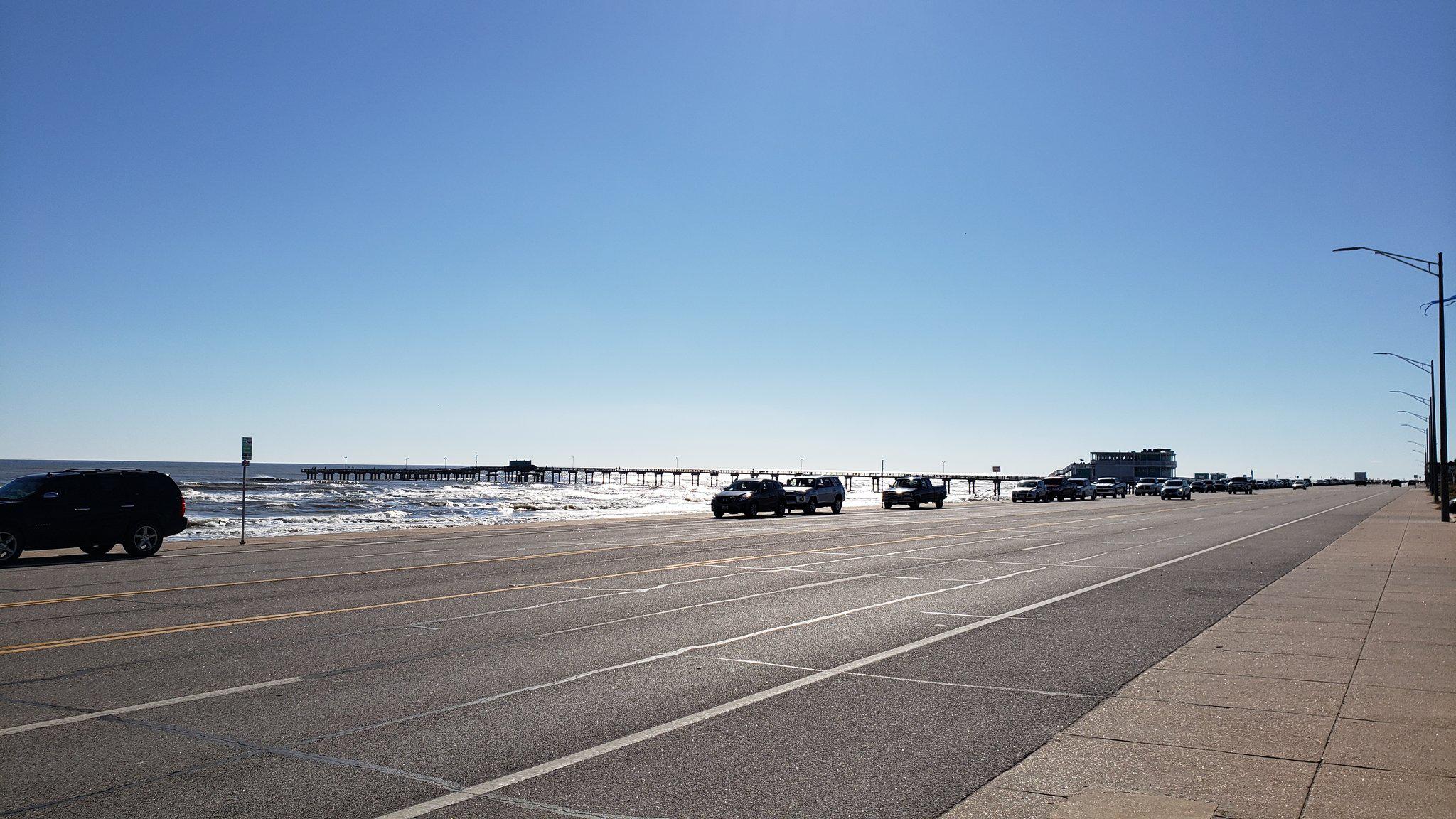 Holiday Inn Express & Suites Galveston West-Seawall Photo