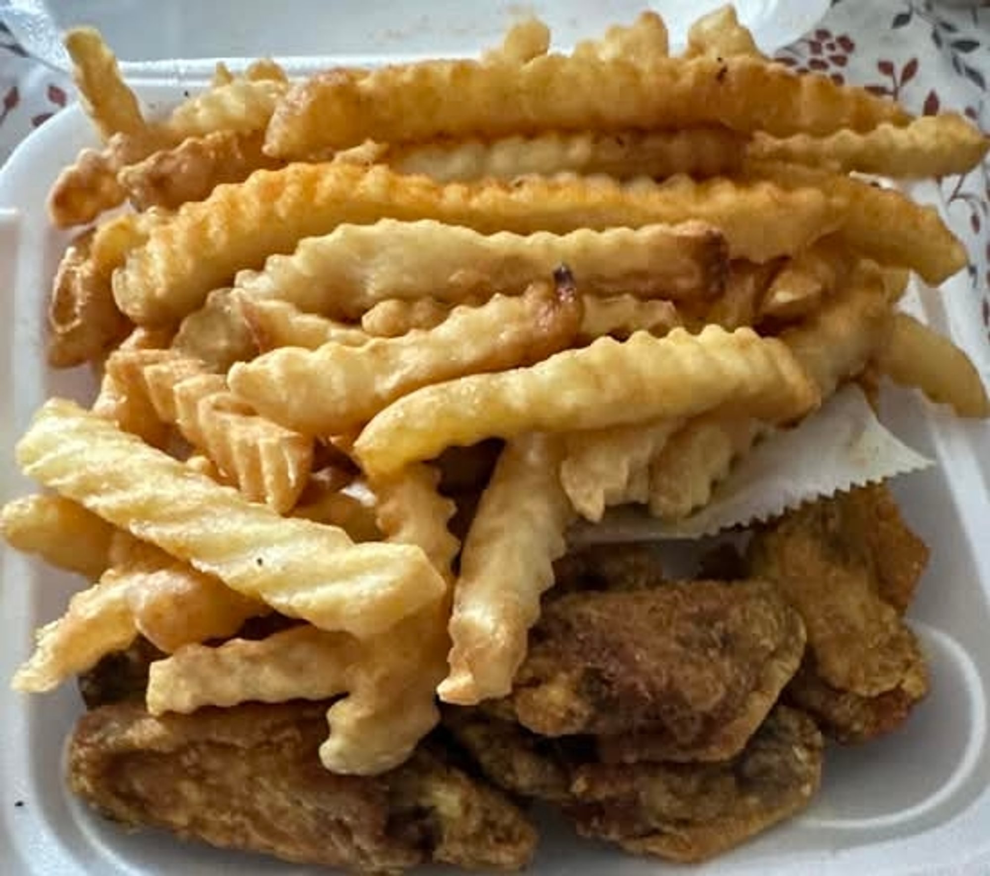 10PC Wings W/ Fries