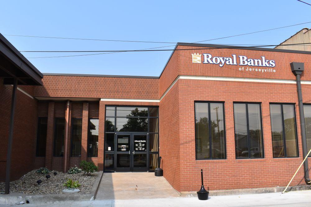 Royal Banks of Jerseyville Image
