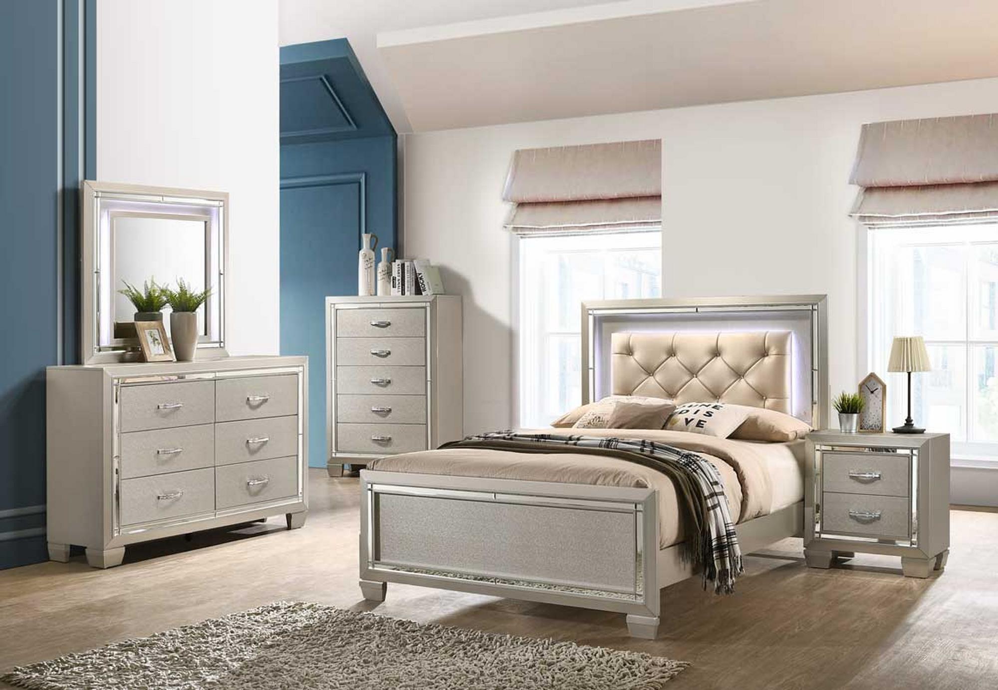 Full Platinum Panel Bed w/Dresser, Mirror