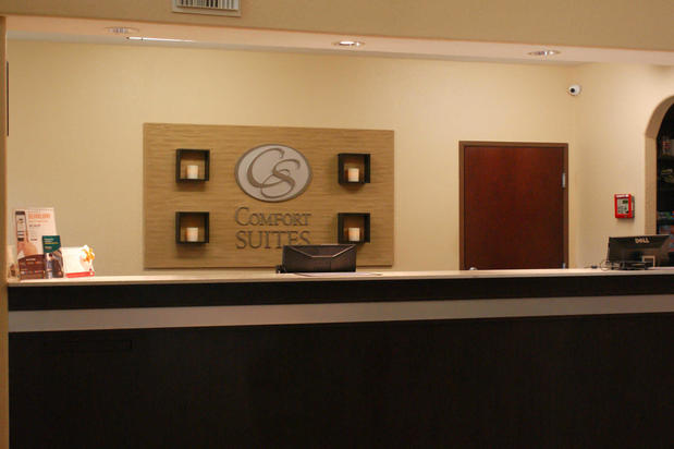 Images Comfort Suites