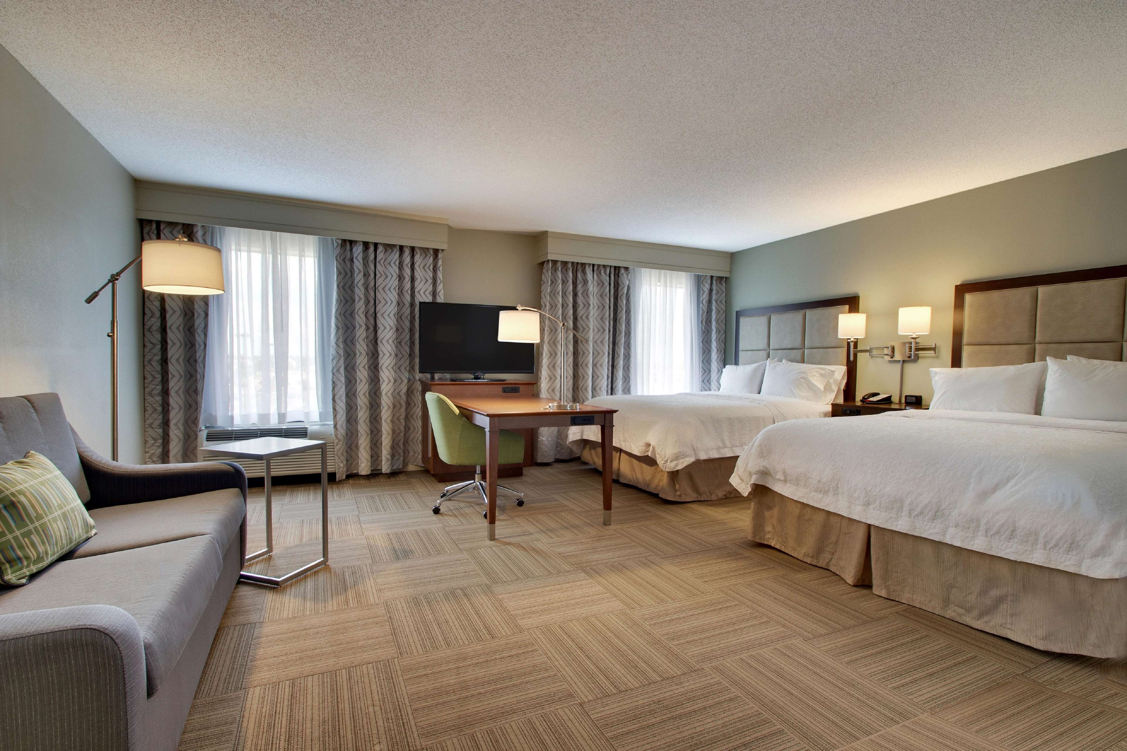 Hampton Inn Warner Robins Photo