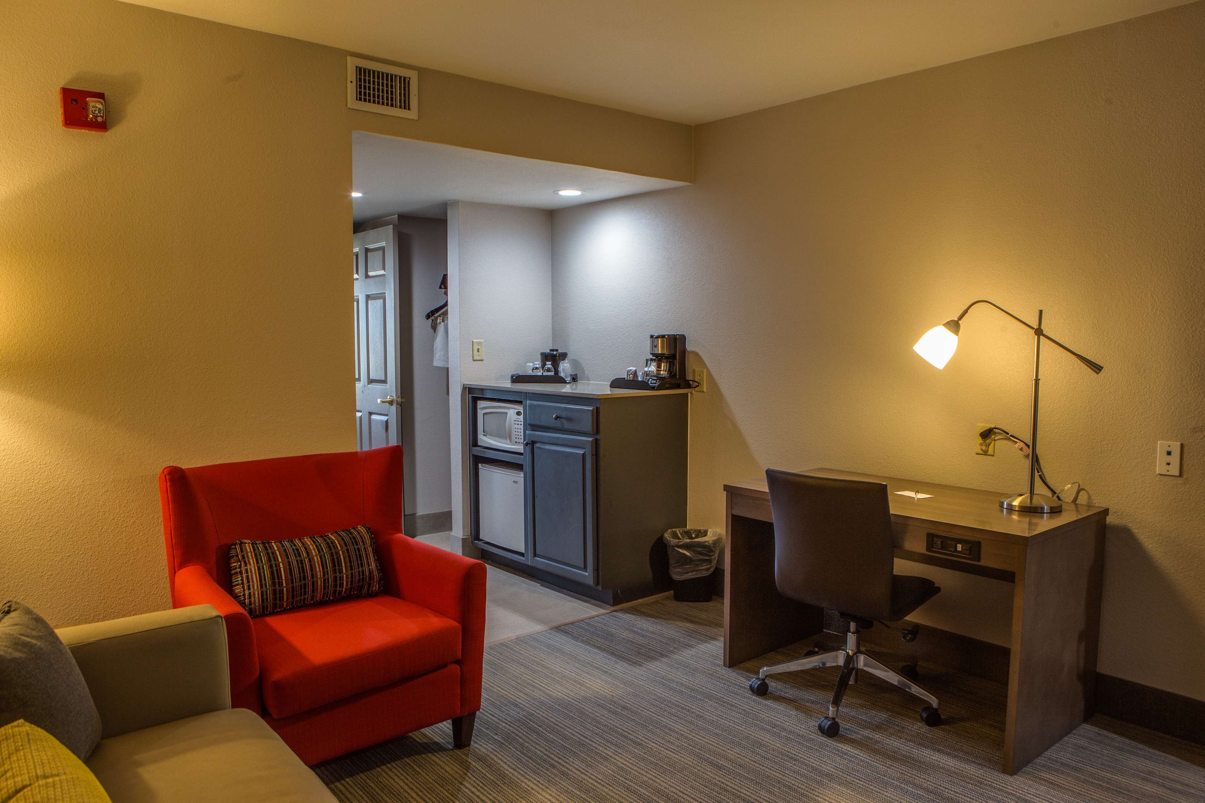 Country Inn & Suites by Radisson, Harlingen, TX Photo