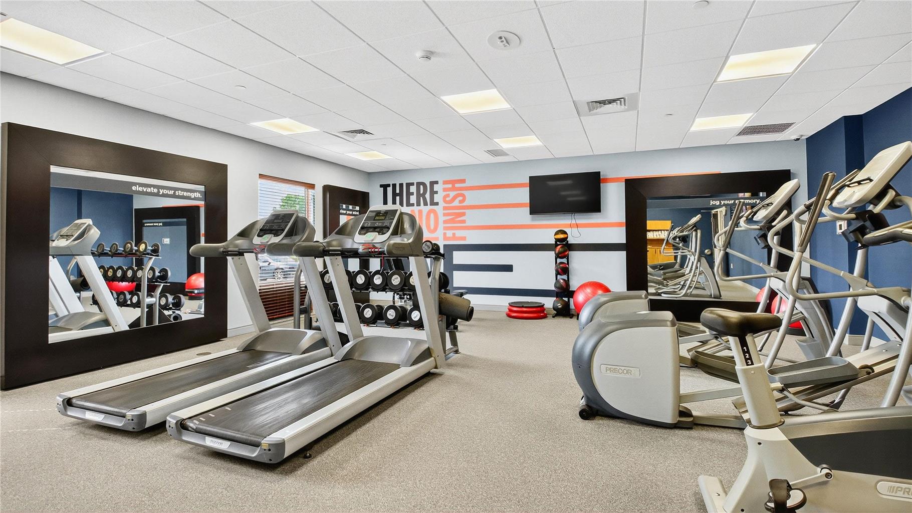 Hampton Inn & Suites Chippewa Falls Image