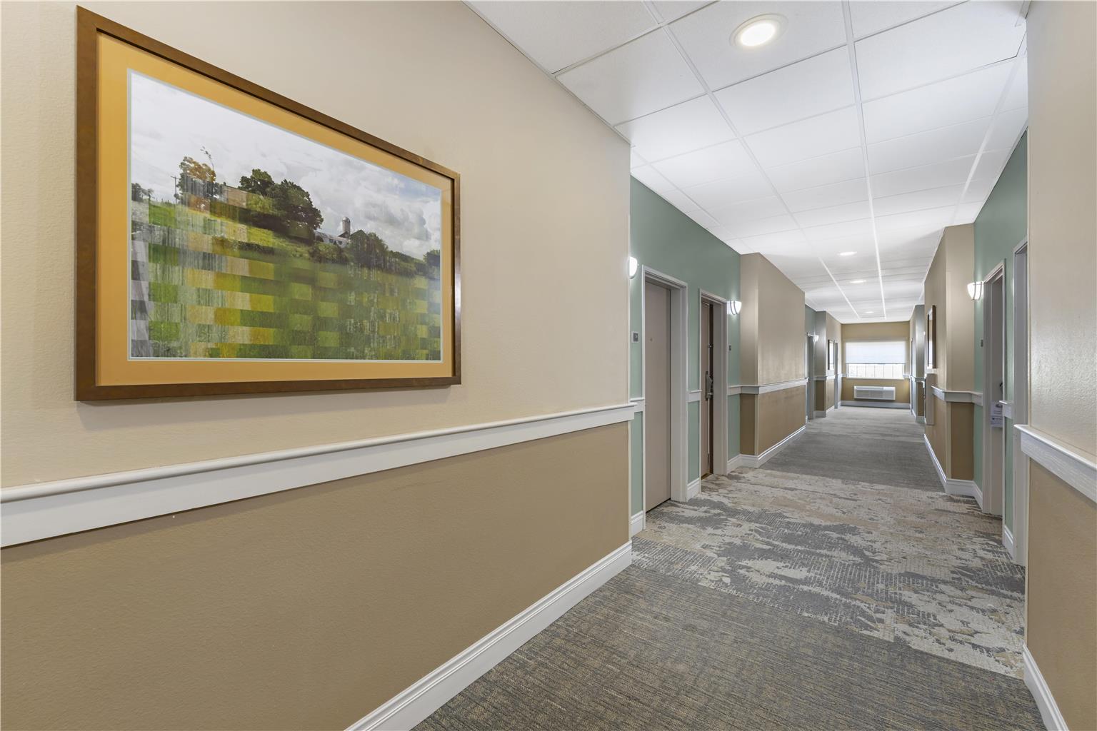 Best Western Plus Butterfield Inn Image