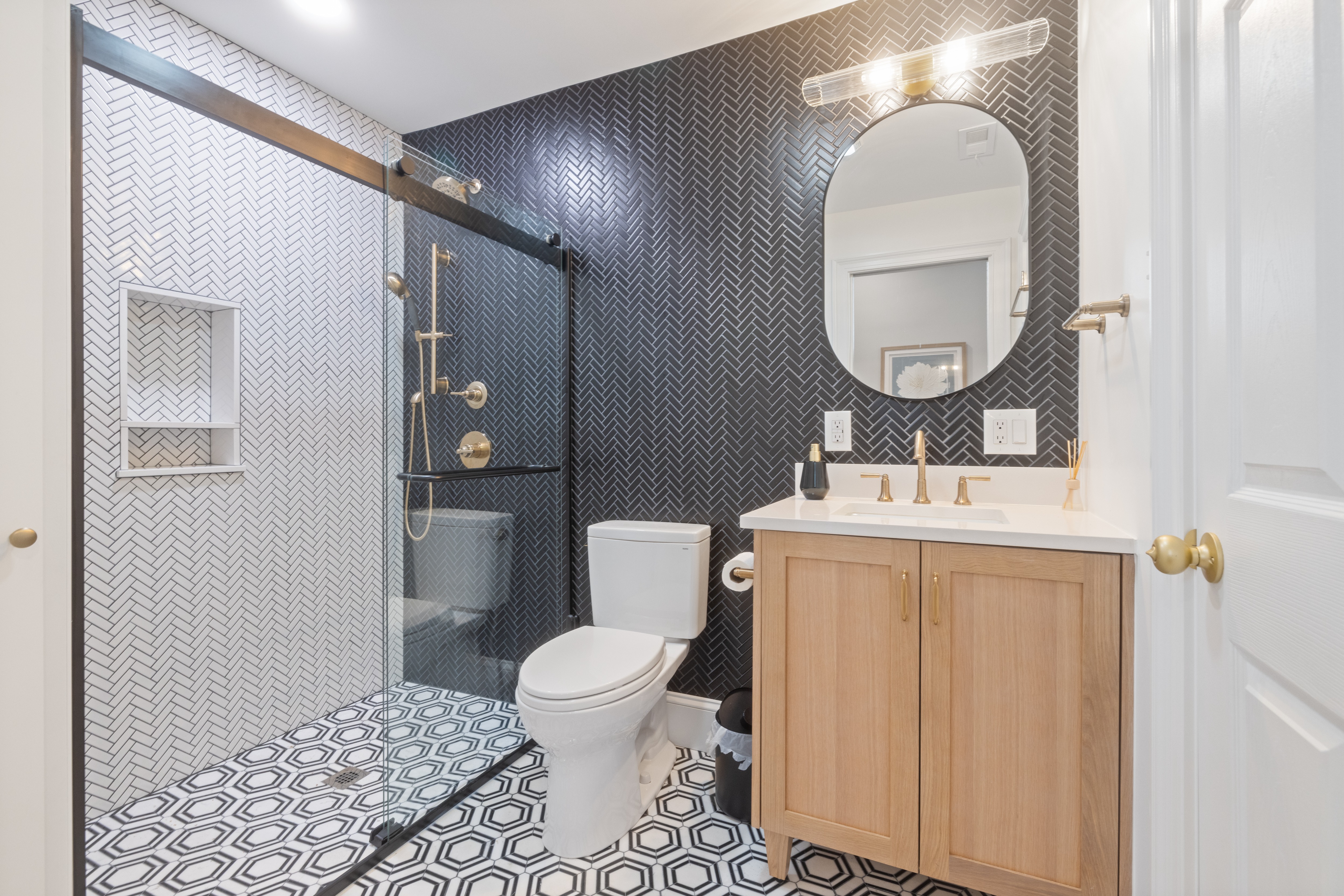 House Of Lilies Interior Design Image