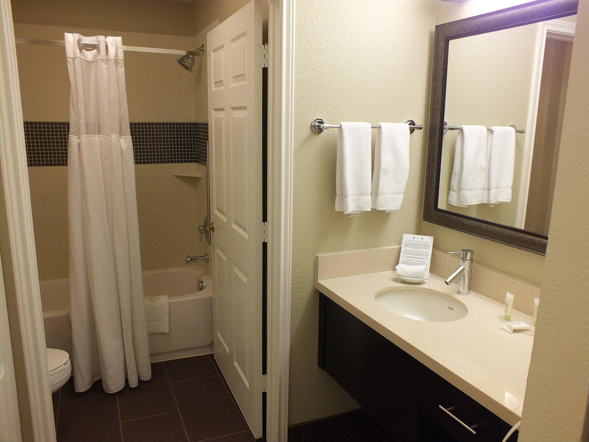 Staybridge Suites Dallas-Las Colinas Area Photo