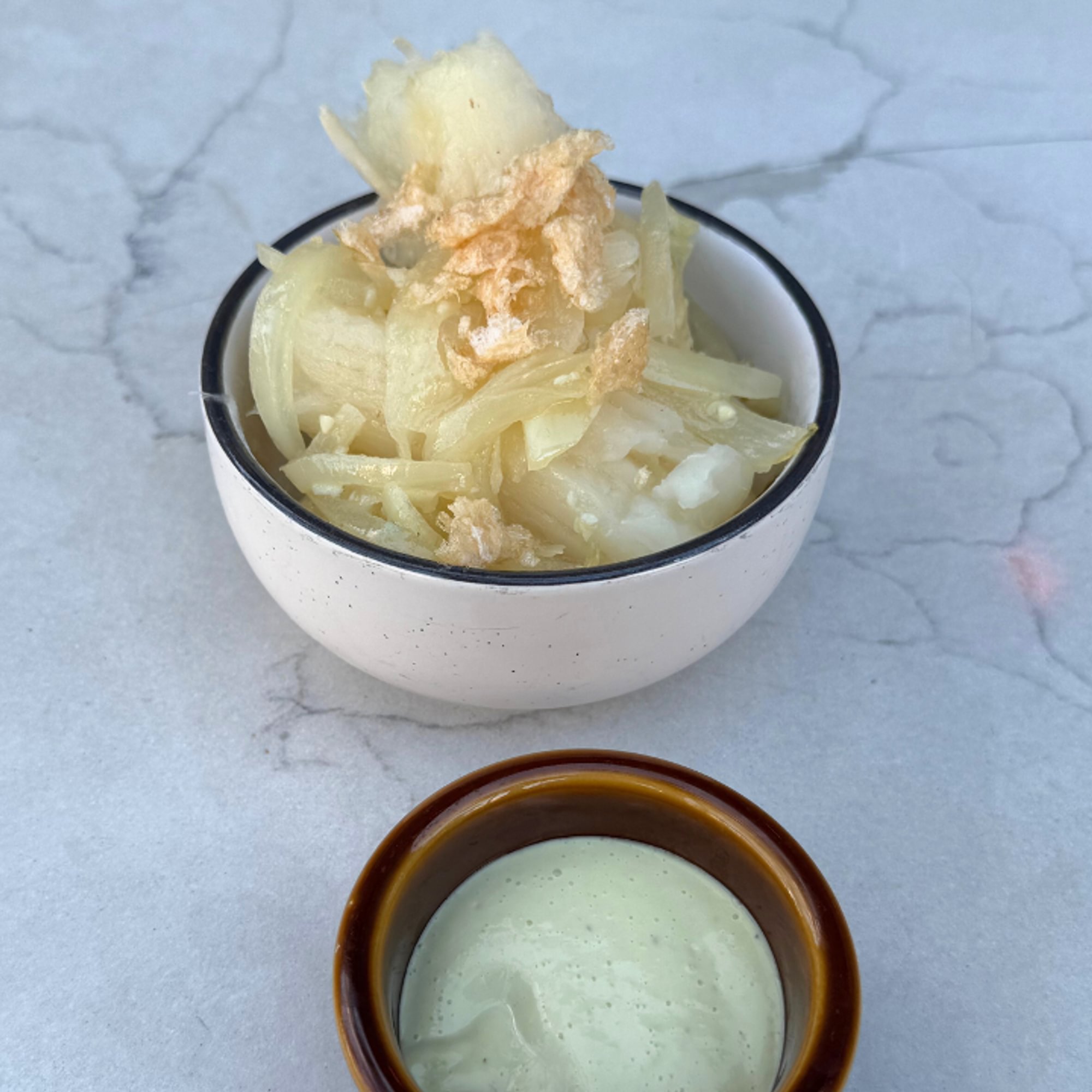 Side Yuca con Mojo