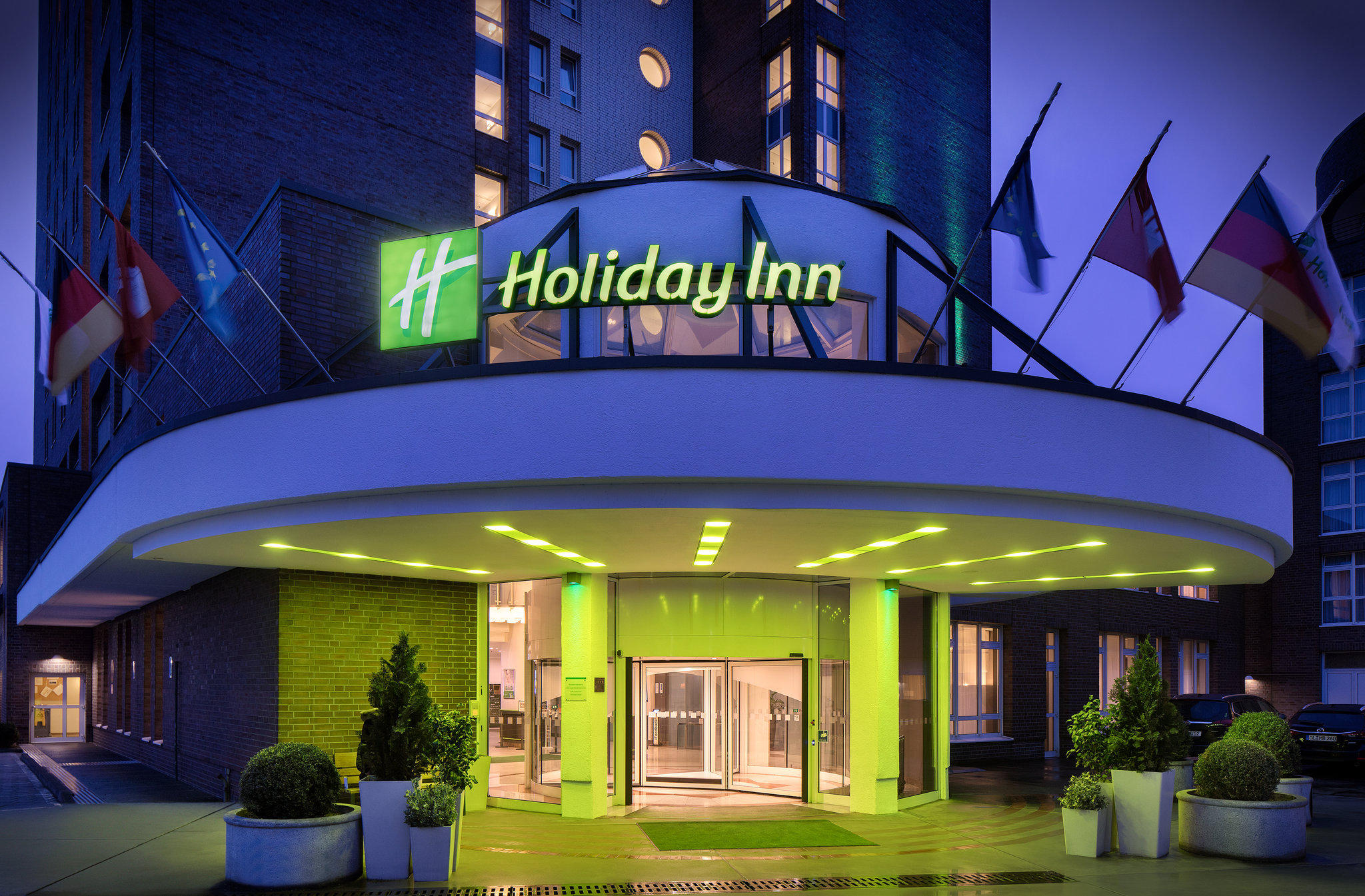 Holiday Inn Hamburg, an IHG Hotel-CLOSED, Billwerder Neuer Deich 14 in Hamburg