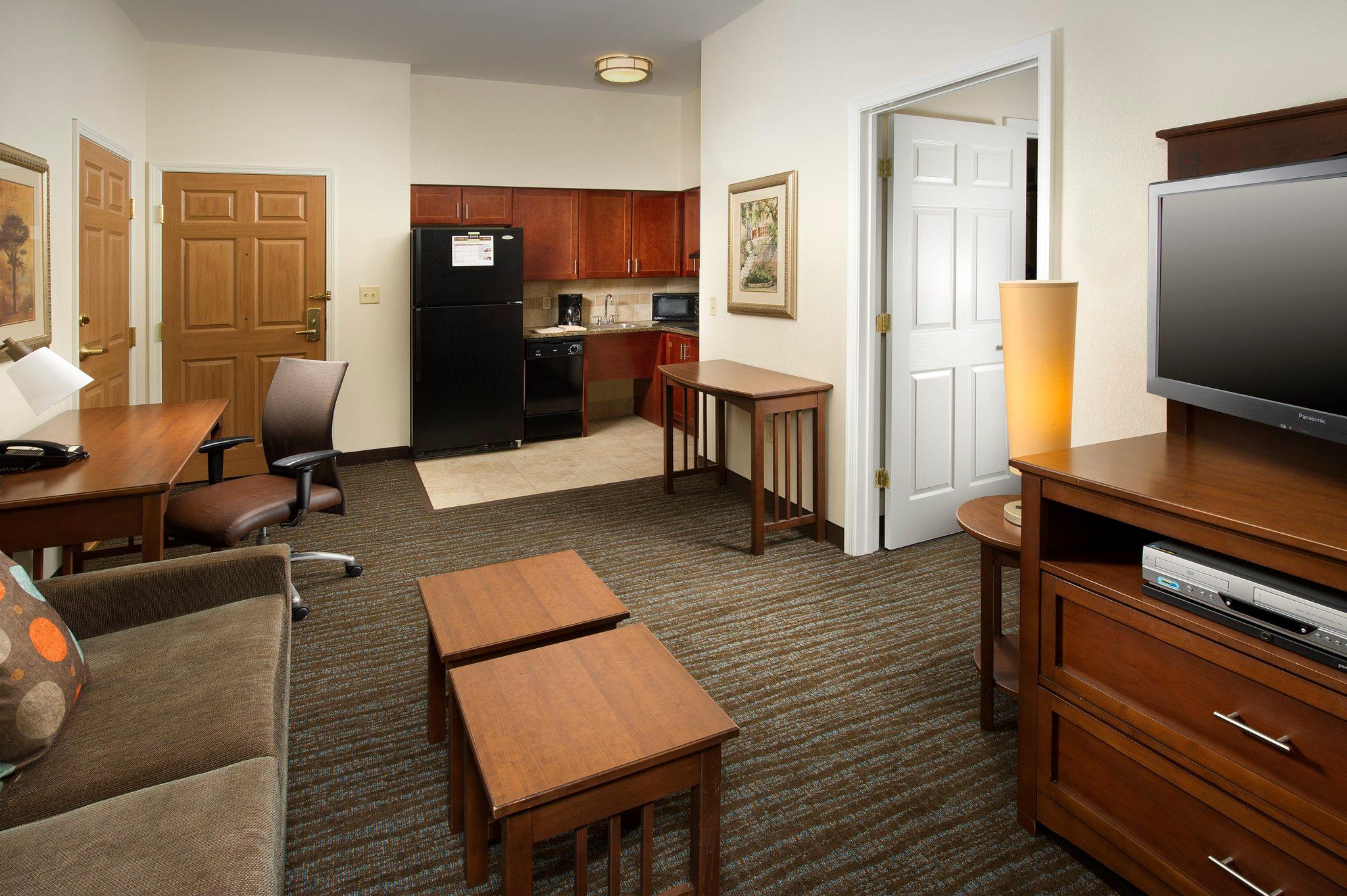 Staybridge Suites Baltimore Bwi Airport Photo