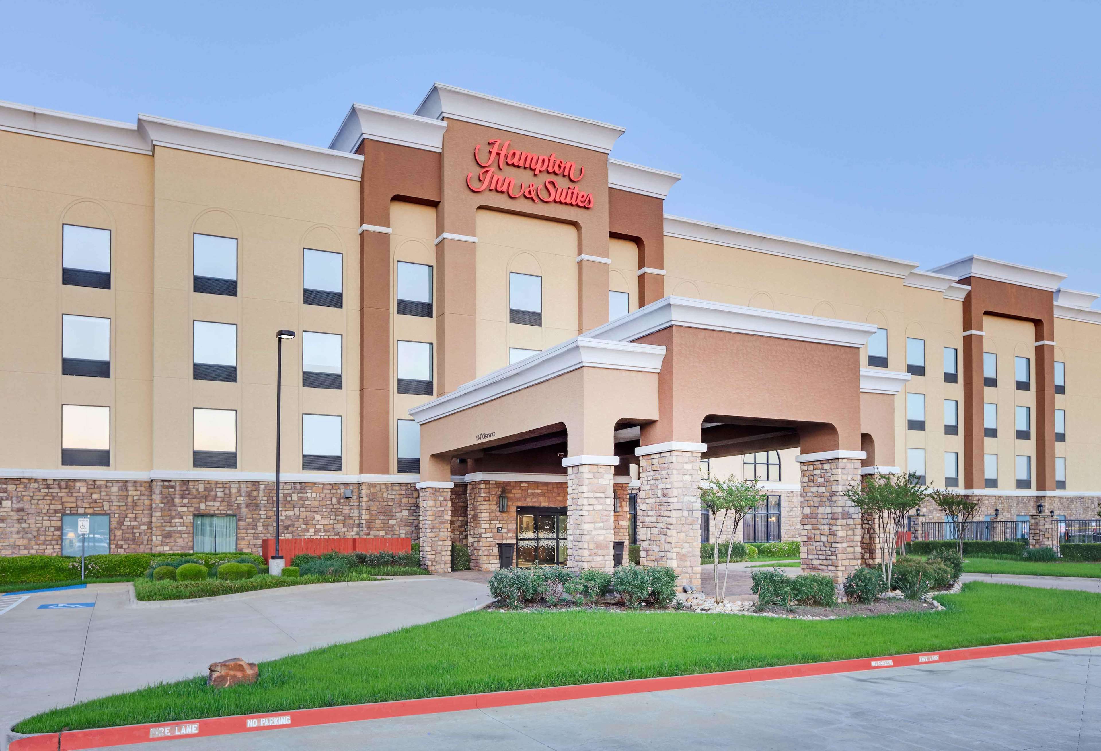 Hampton Inn & Suites Dallas-Arlington-South Photo