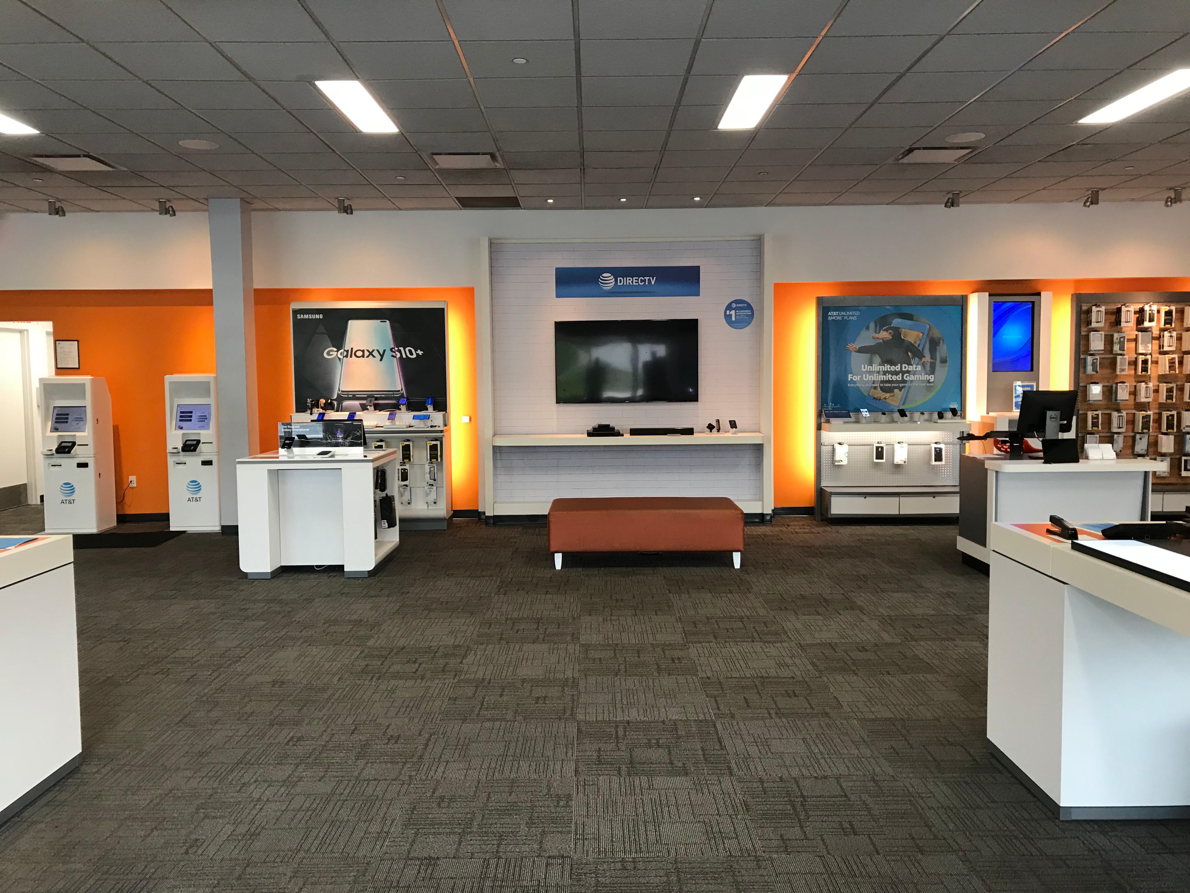 AT&T Store Photo