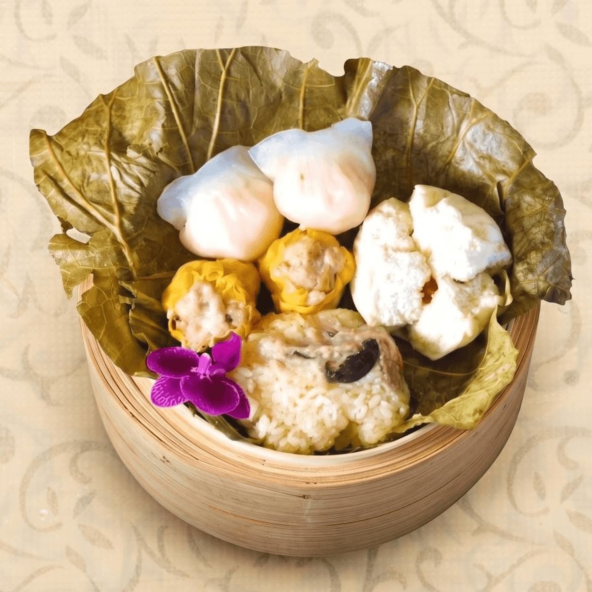 珍珠糯米雞 L - [Sweet Rice with Meat Wrapped in Lotus Leaf]