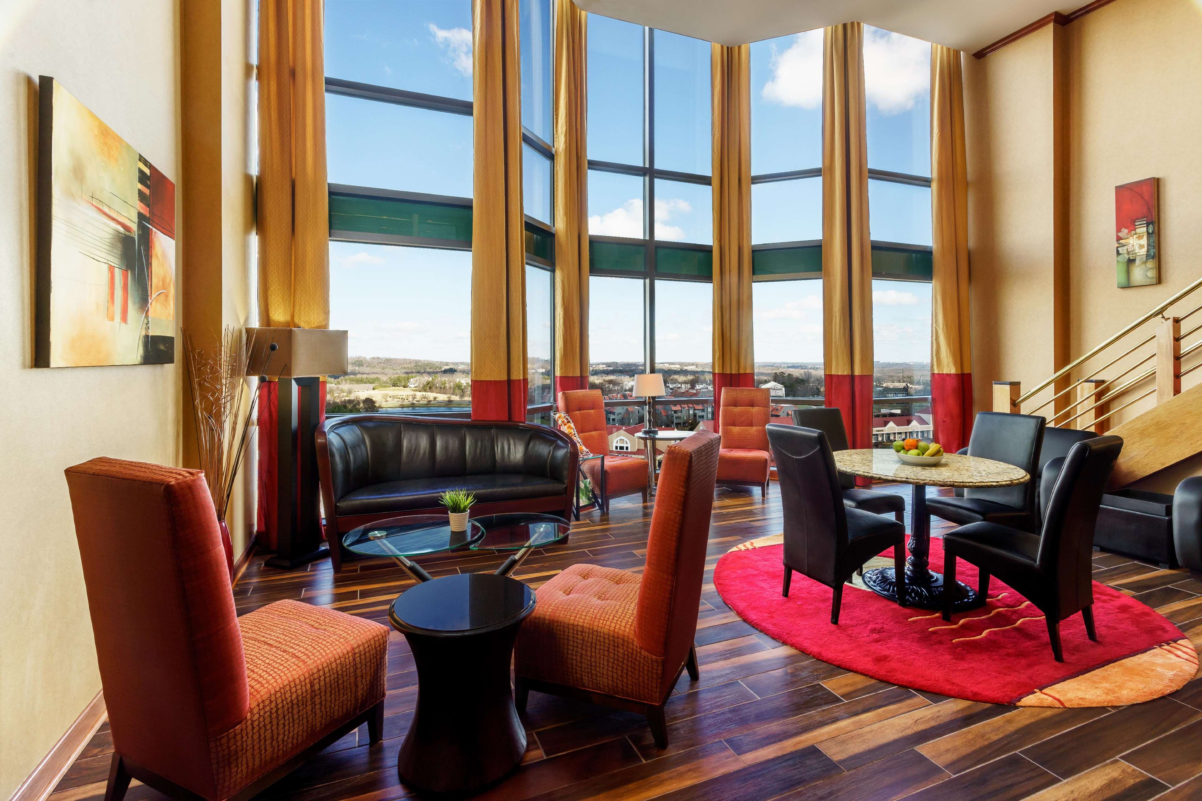 Hilton Charlotte University Place Photo