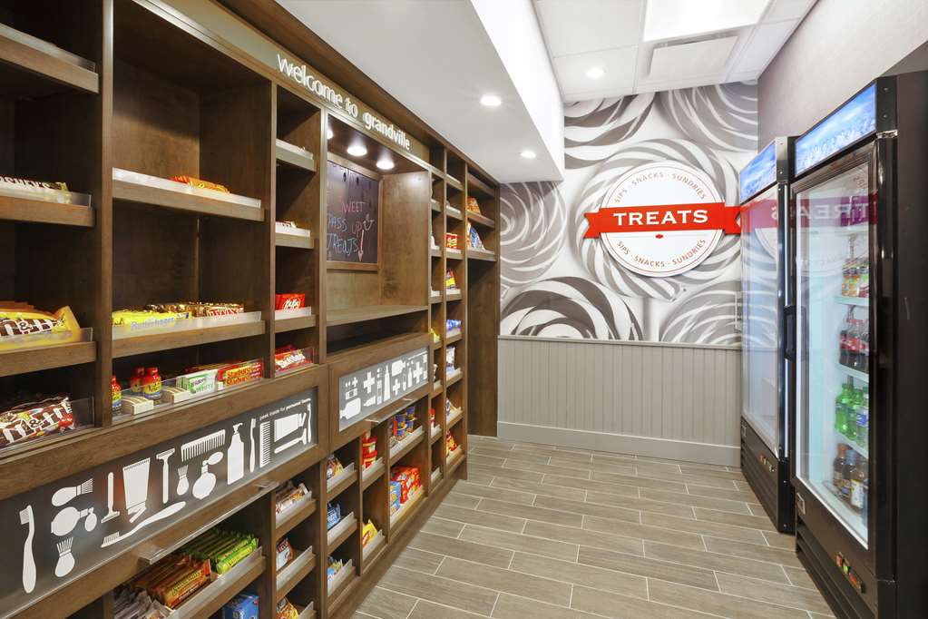 Hampton Inn & Suites Grandville Grand Rapids South Image