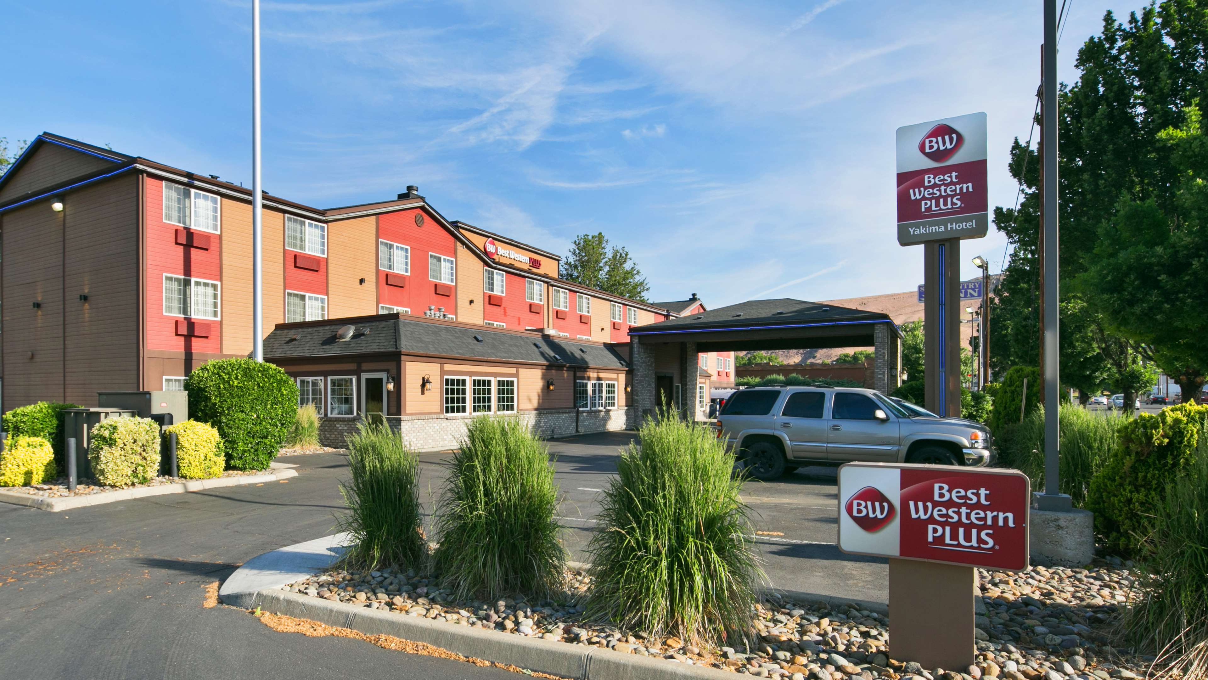 Best Western Plus Yakima Hotel in Yakima, WA - (509) 453-8...