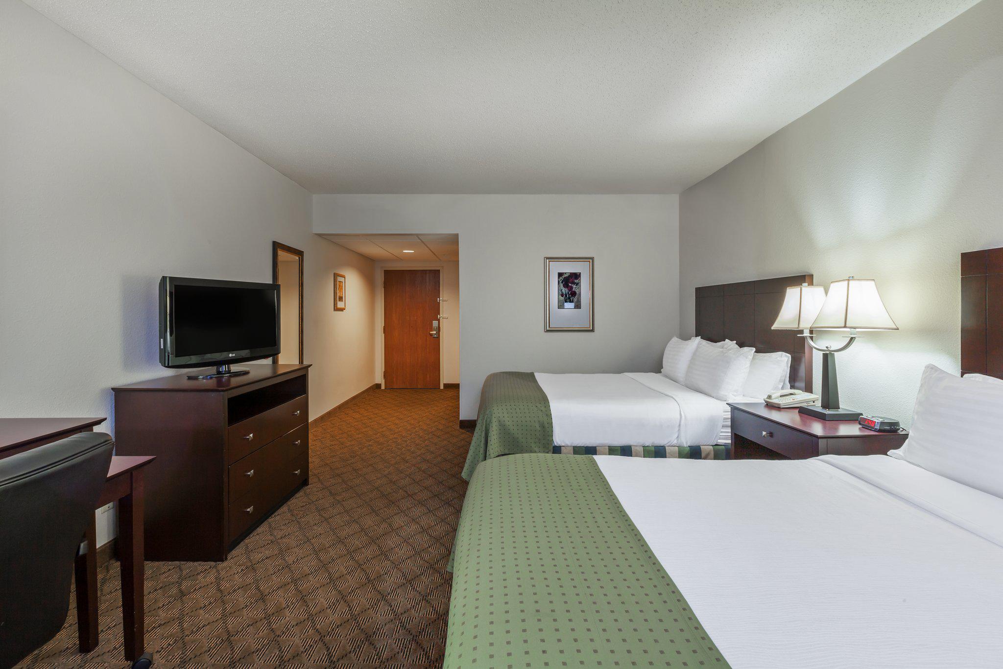 Holiday Inn Springdale/Fayetteville Area Photo