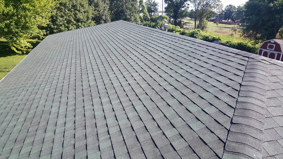 Tom's Roofing Photo