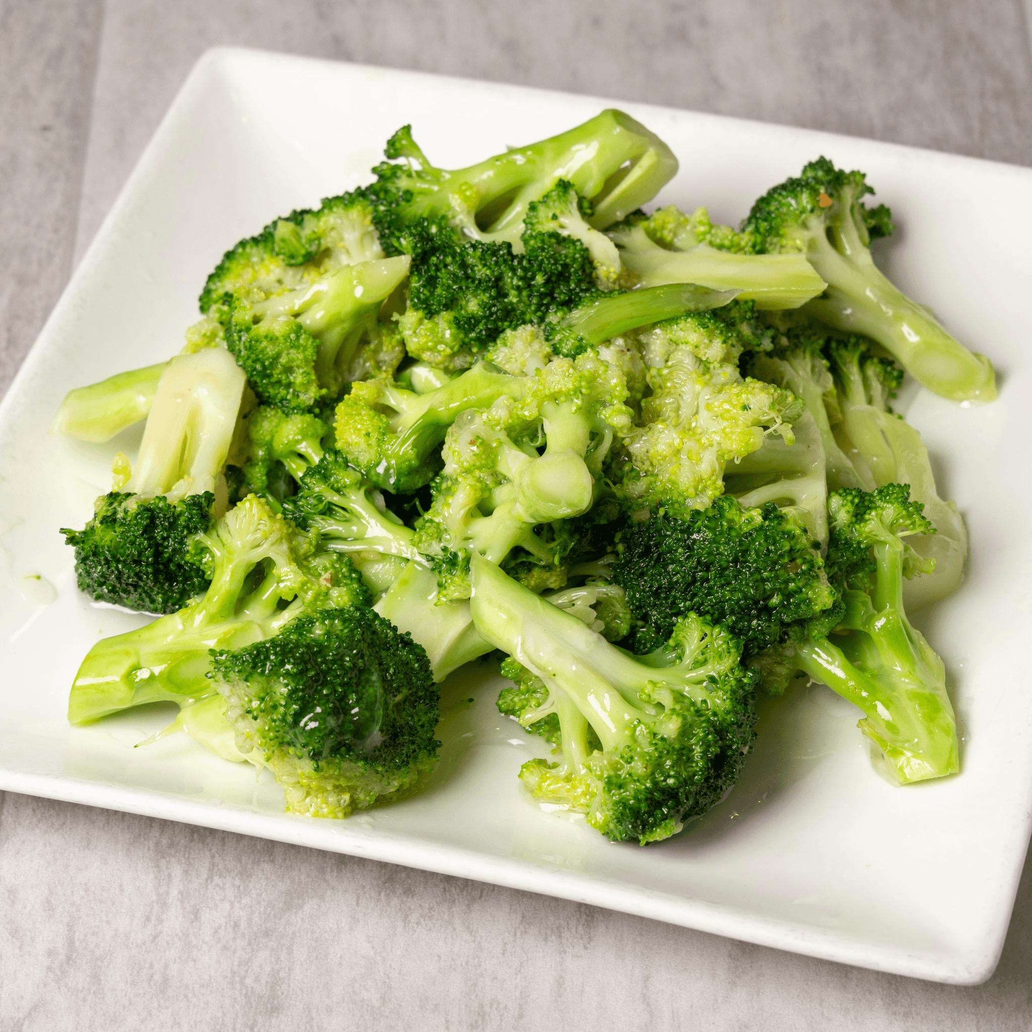 Sautéed broccoli (lunch) / 清炒芥兰(午)