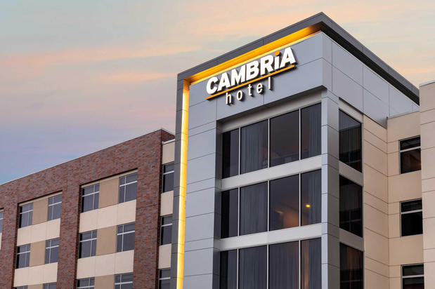 Images Cambria Hotel Omaha Downtown