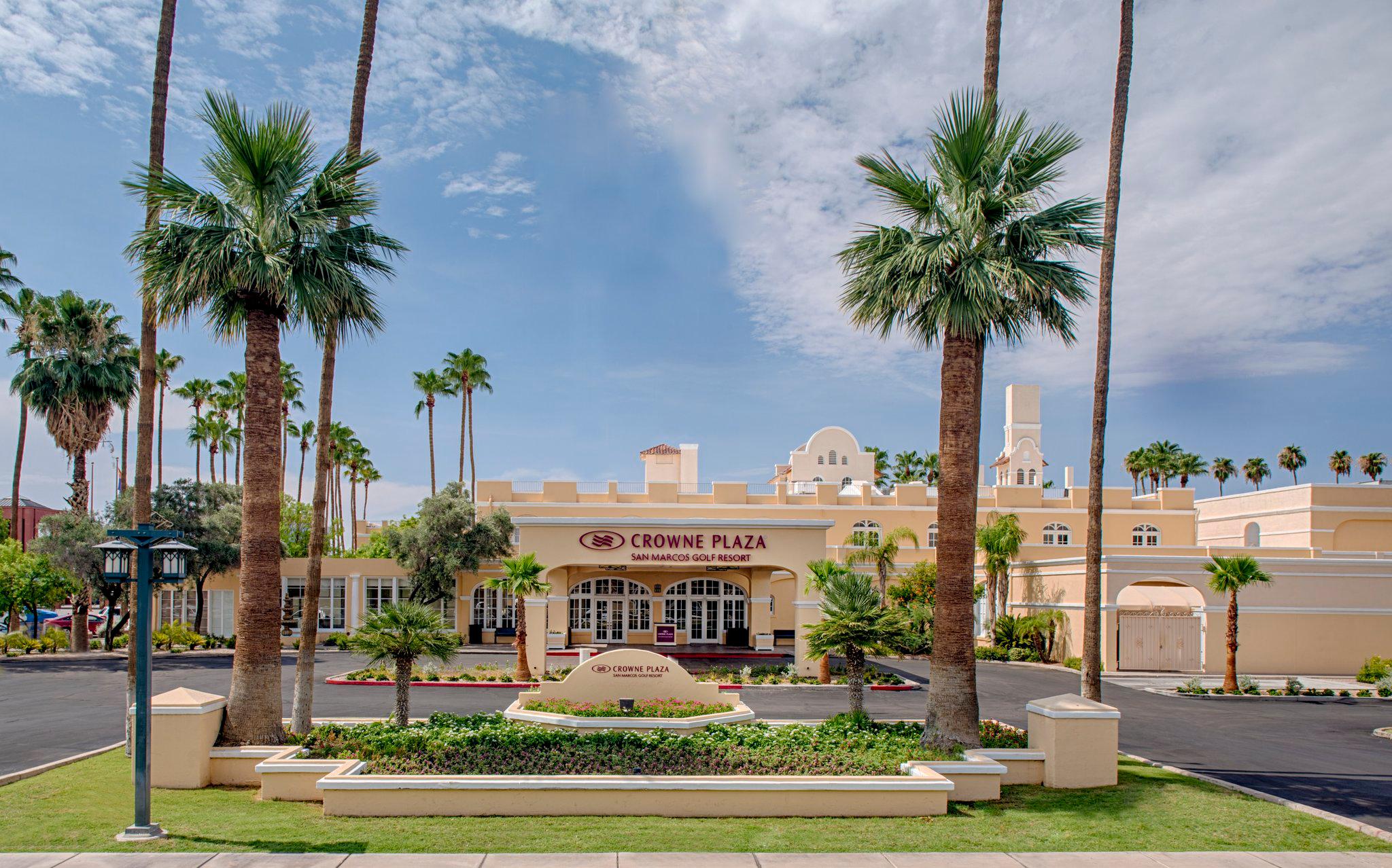 Crowne Plaza Hotels & Resorts Phoenix - Chandler Golf Resort Photo