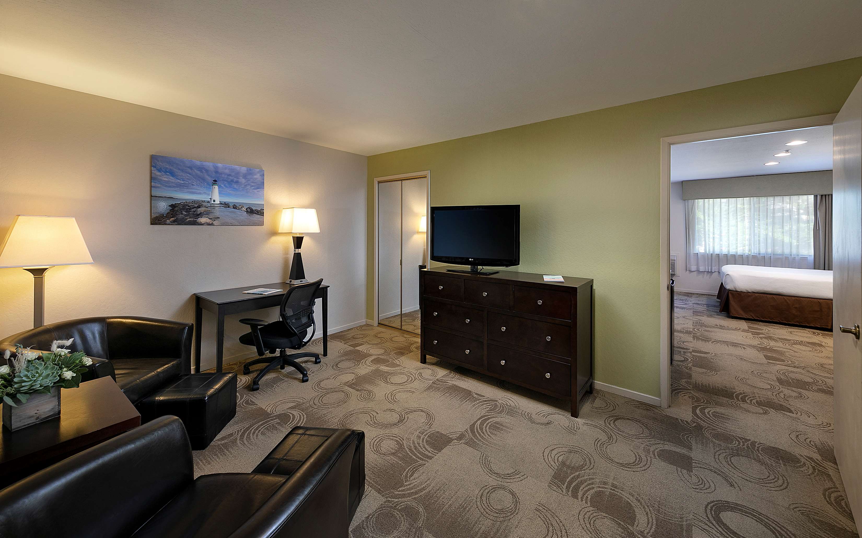 Best Western Seacliff Inn Photo