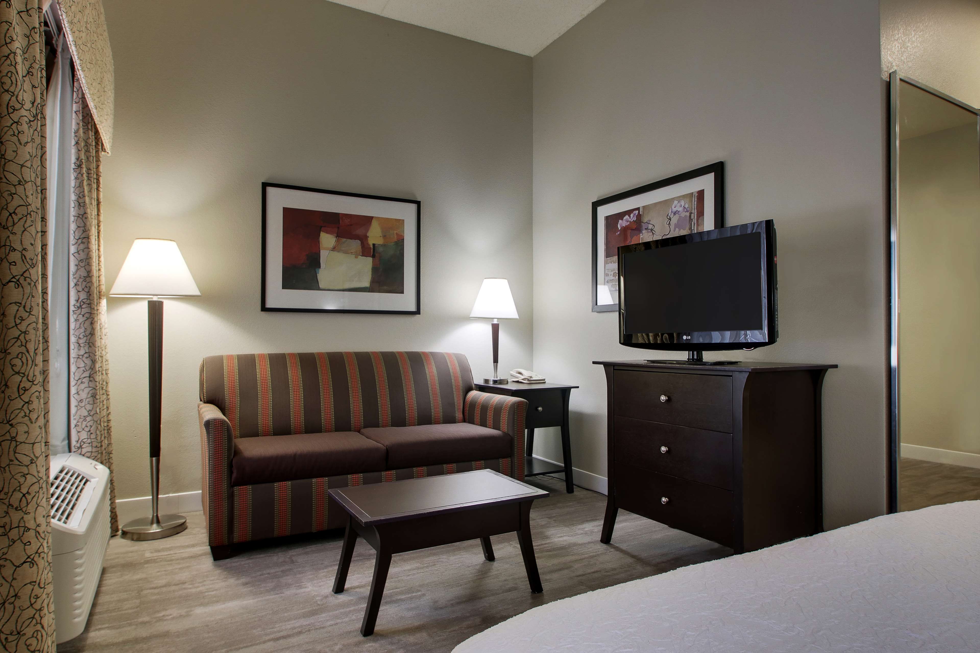 Hampton Inn & Suites Spartanburg-I-26-Westgate Mall Photo