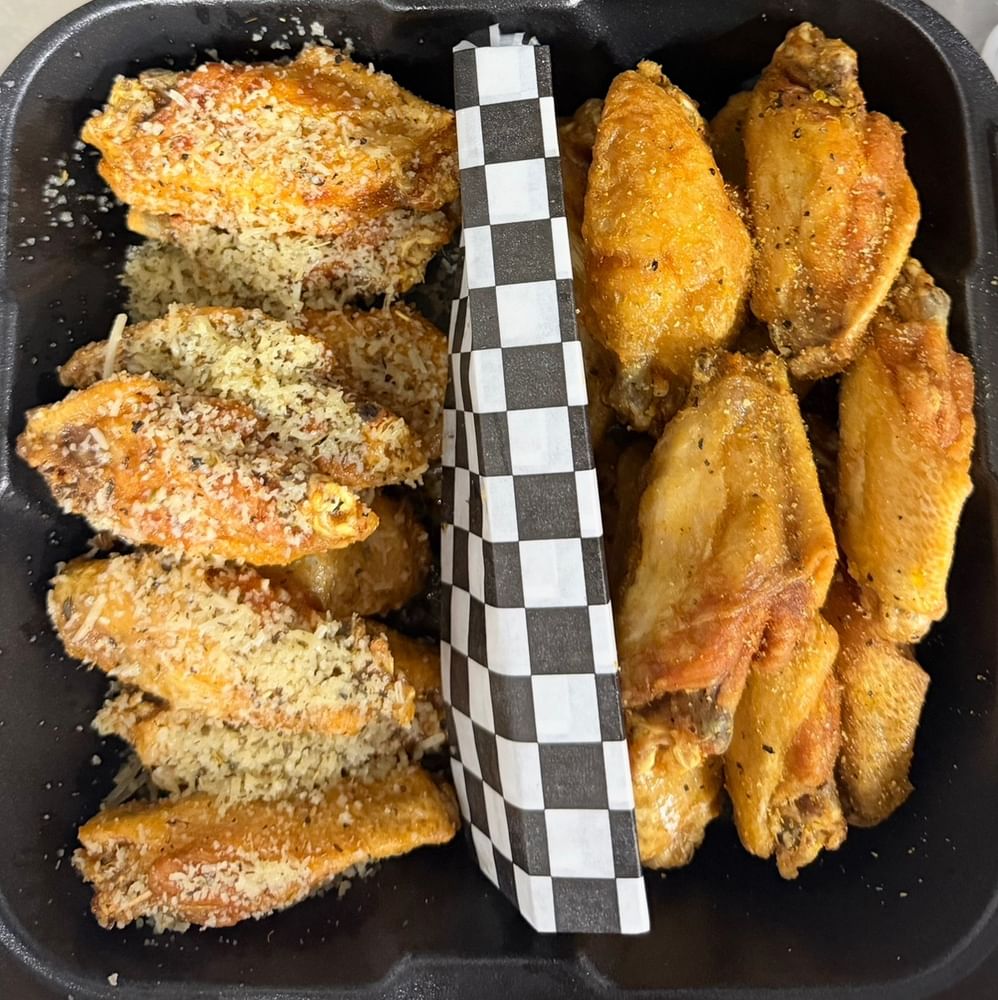 12 Piece Wings (Up to 2 Flavors)