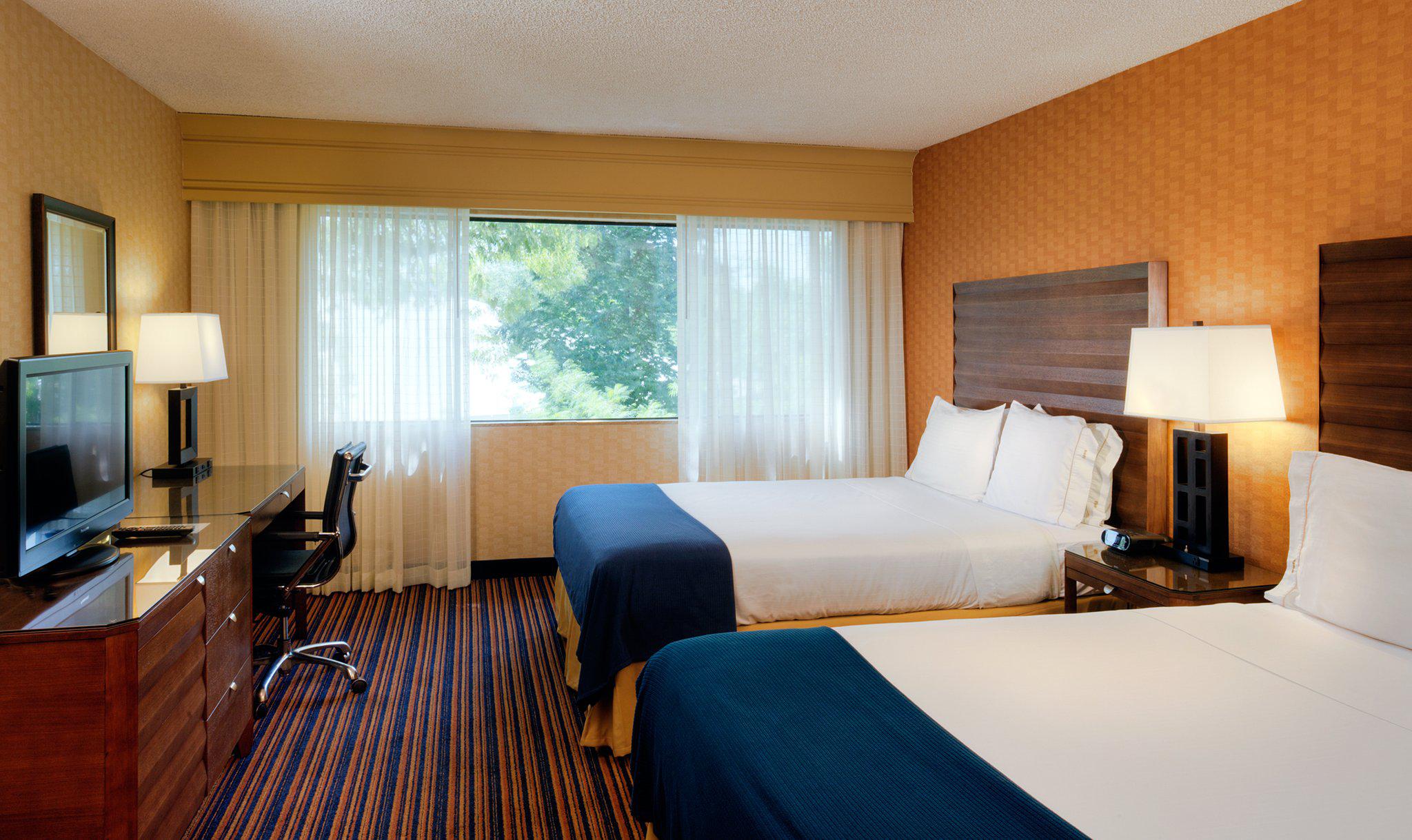 Holiday Inn Express Sacramento Convention Center Photo