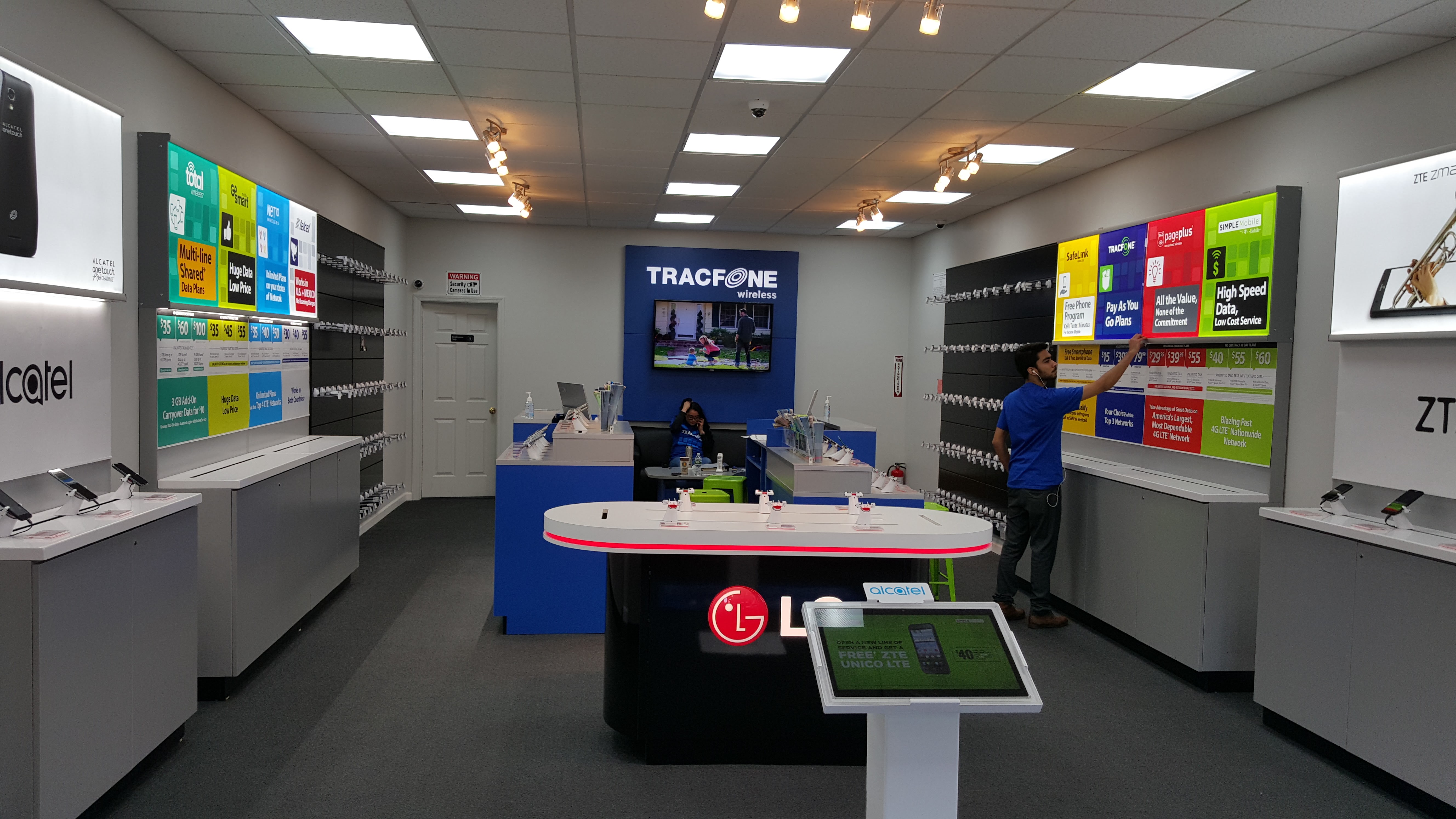 Total Wireless Store Photo