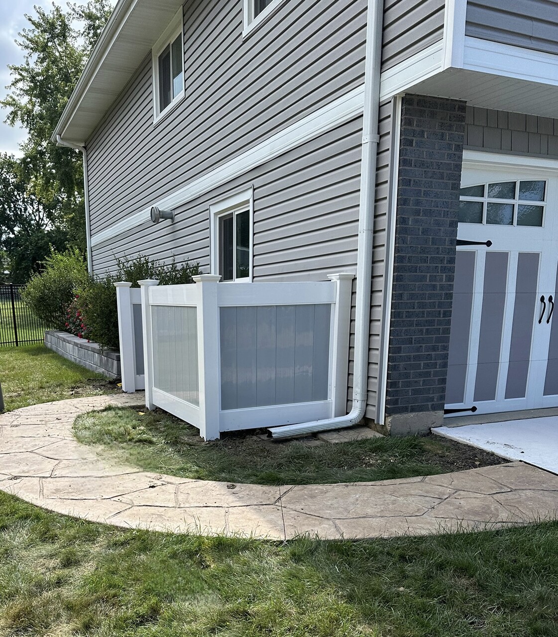 Top Rail Fence Naperville Image