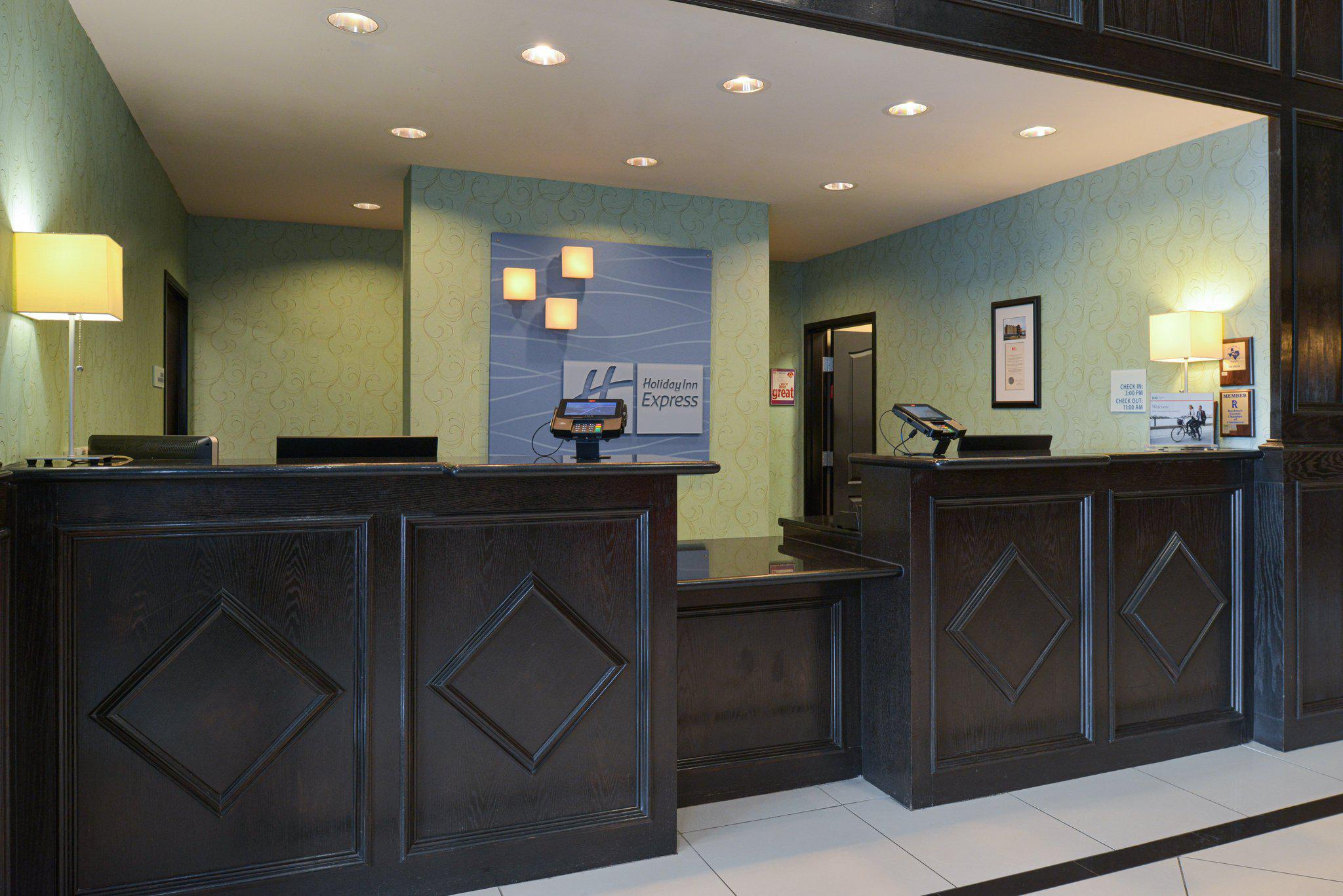 Holiday Inn Express & Suites Royse City - Rockwall Photo