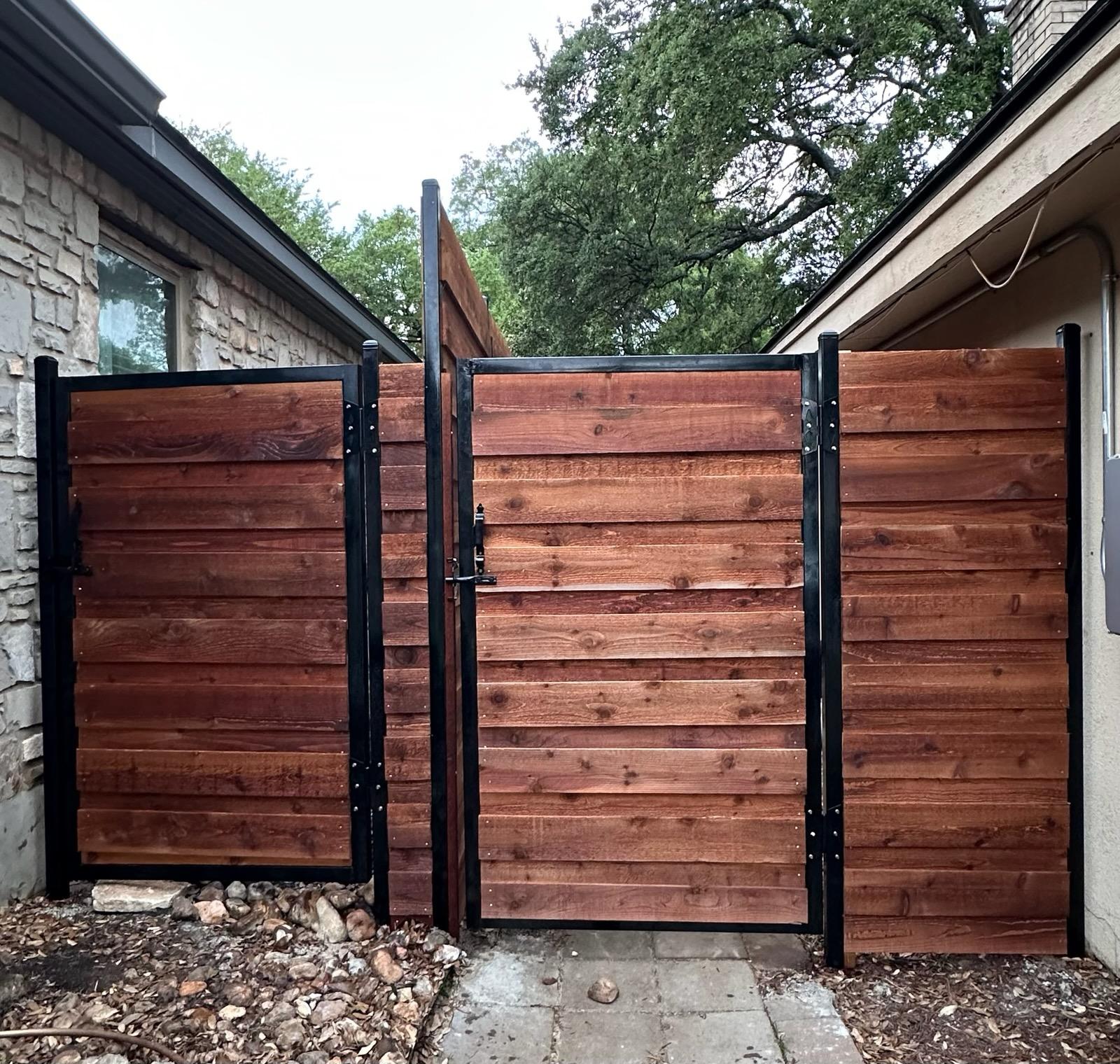 Top Rail Fence San Antonio Image