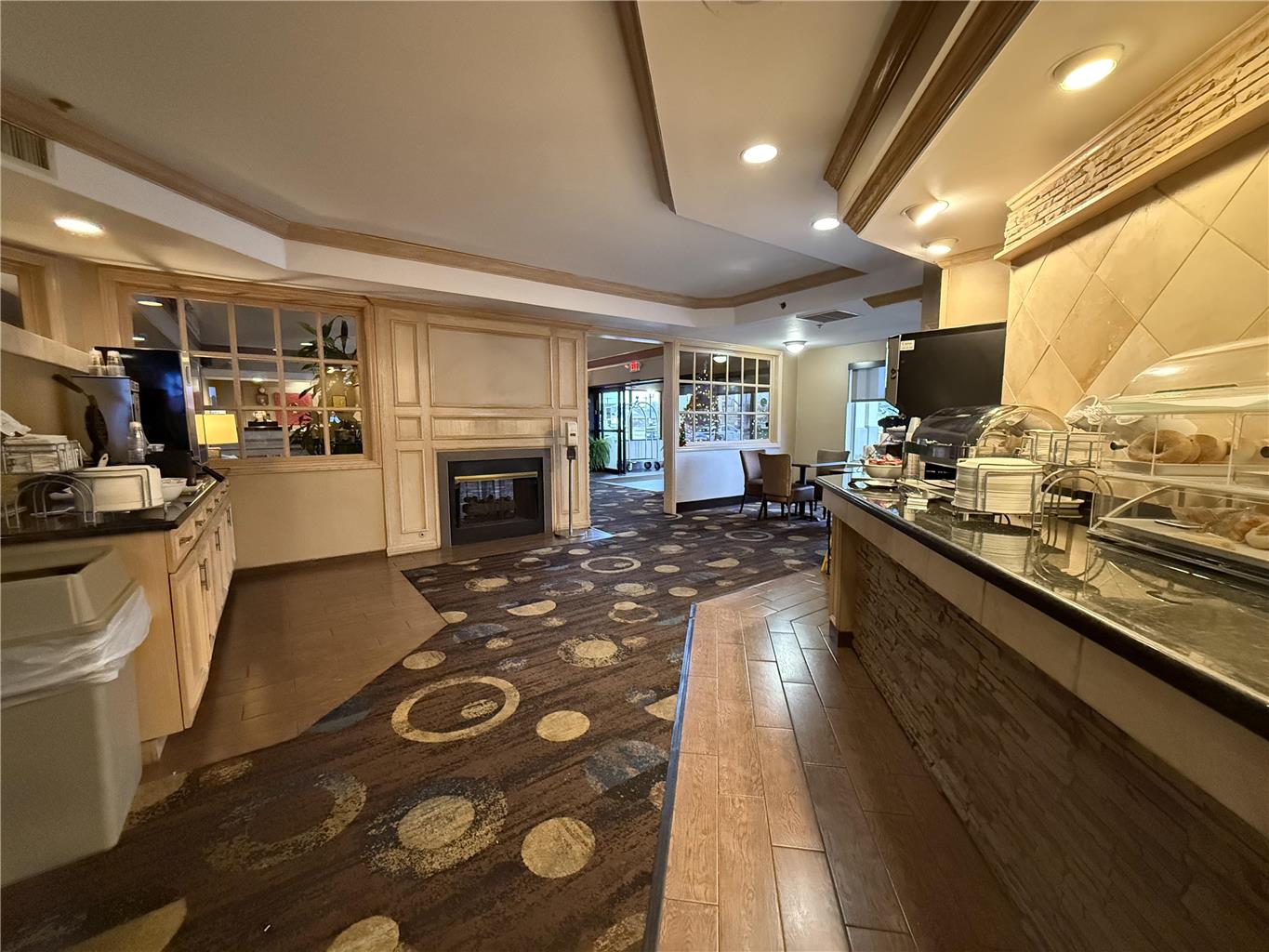 SureStay by Best Western Marion Image