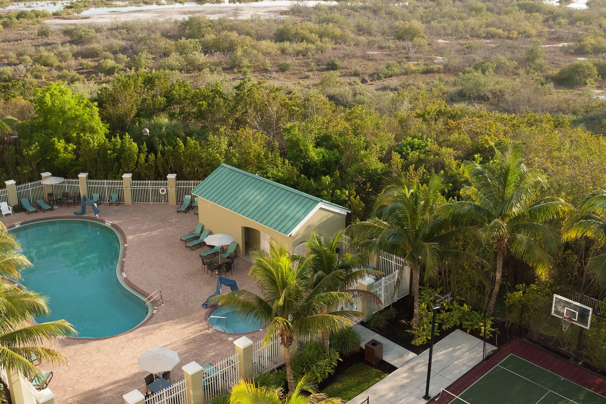 Residence Inn by Marriott Fort Myers Sanibel Photo